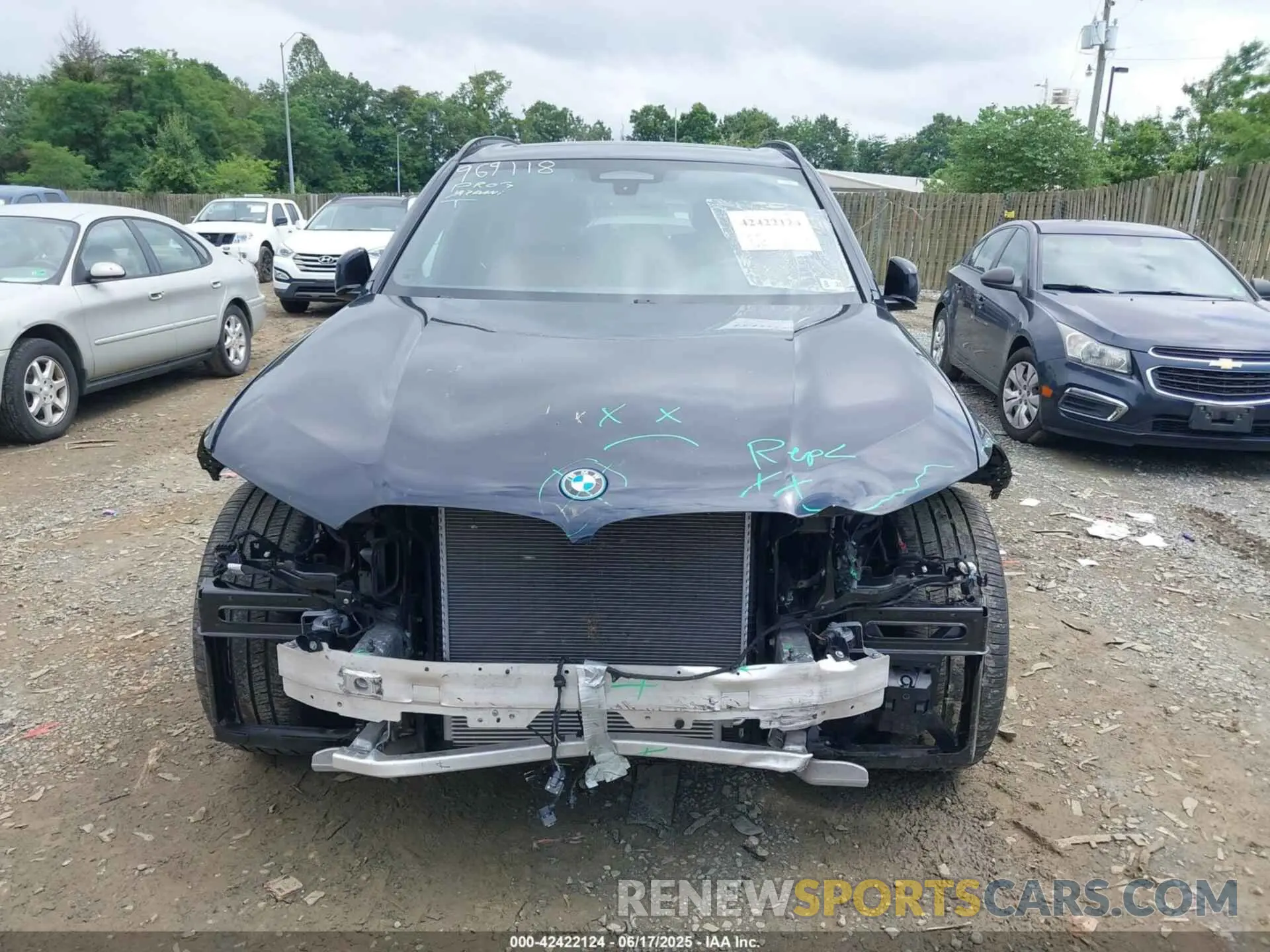13 fotografías del automóvil dañado 5UXTA6C01N9J99912 BMW X5 PHEV 2022