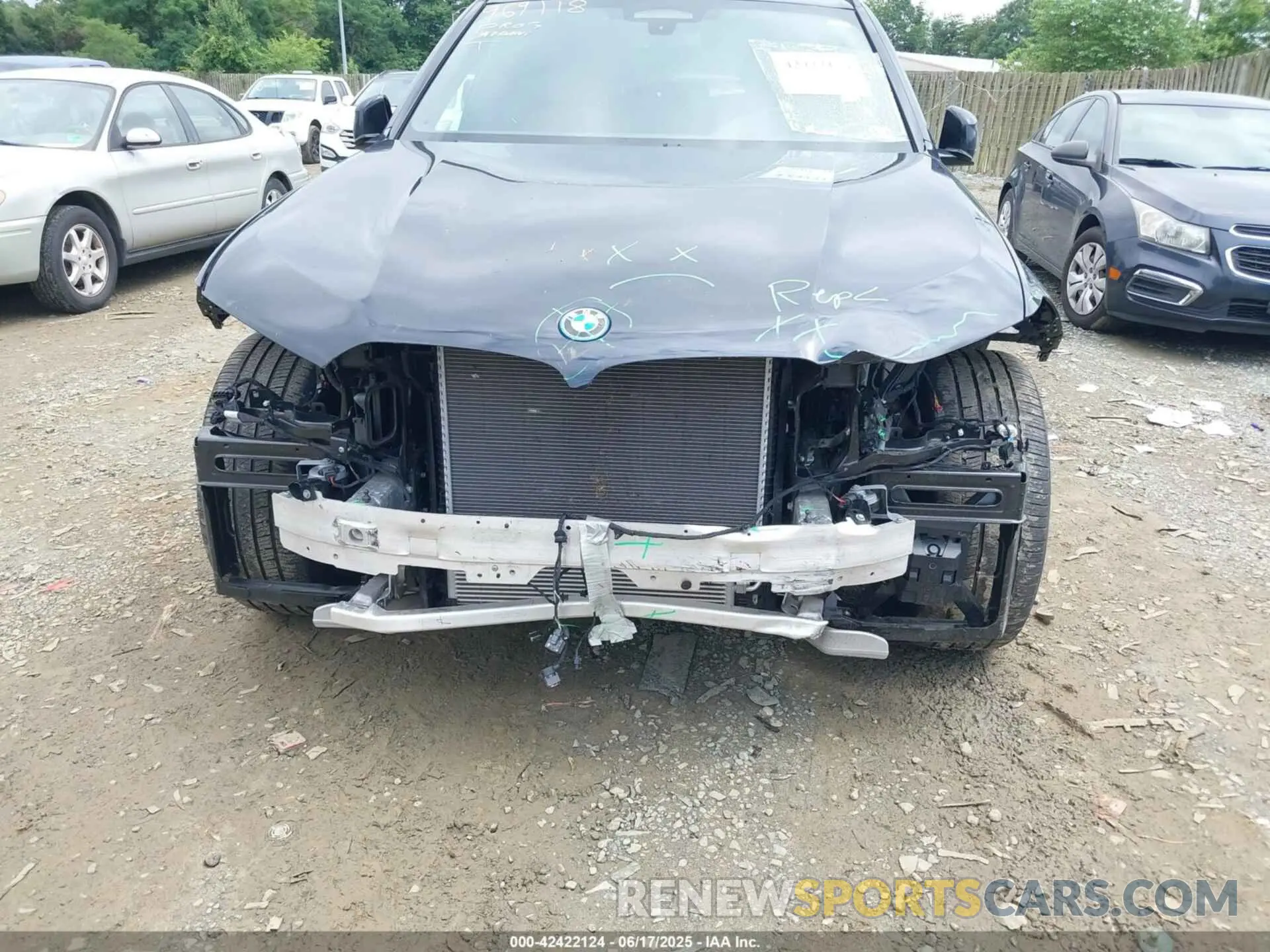 6 fotografías del automóvil dañado 5UXTA6C01N9J99912 BMW X5 PHEV 2022