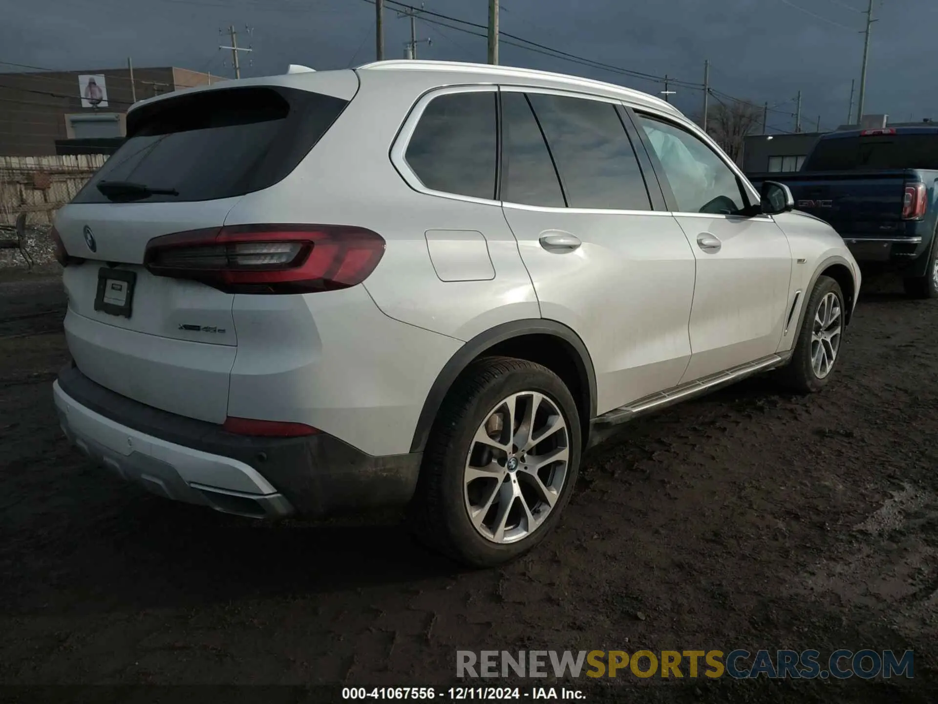 4 fotografías del automóvil dañado 5UXTA6C03N9M37498 BMW X5 PHEV 2022
