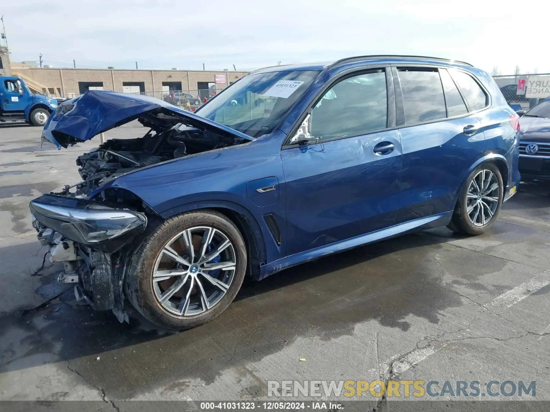 2 fotografías del automóvil dañado 5UXTA6C04N9K75011 BMW X5 PHEV 2022