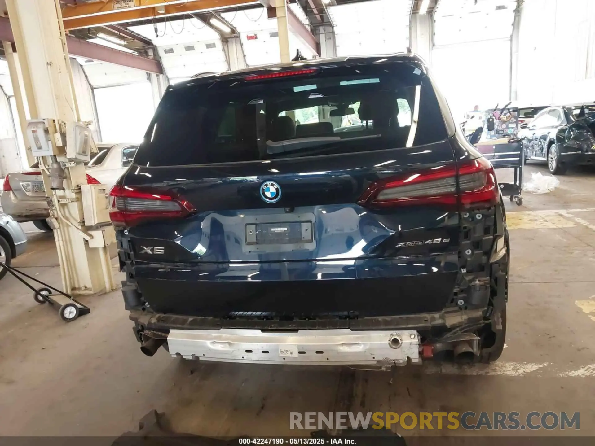 17 fotografías del automóvil dañado 5UXTA6C05N9L41274 BMW X5 PHEV 2022