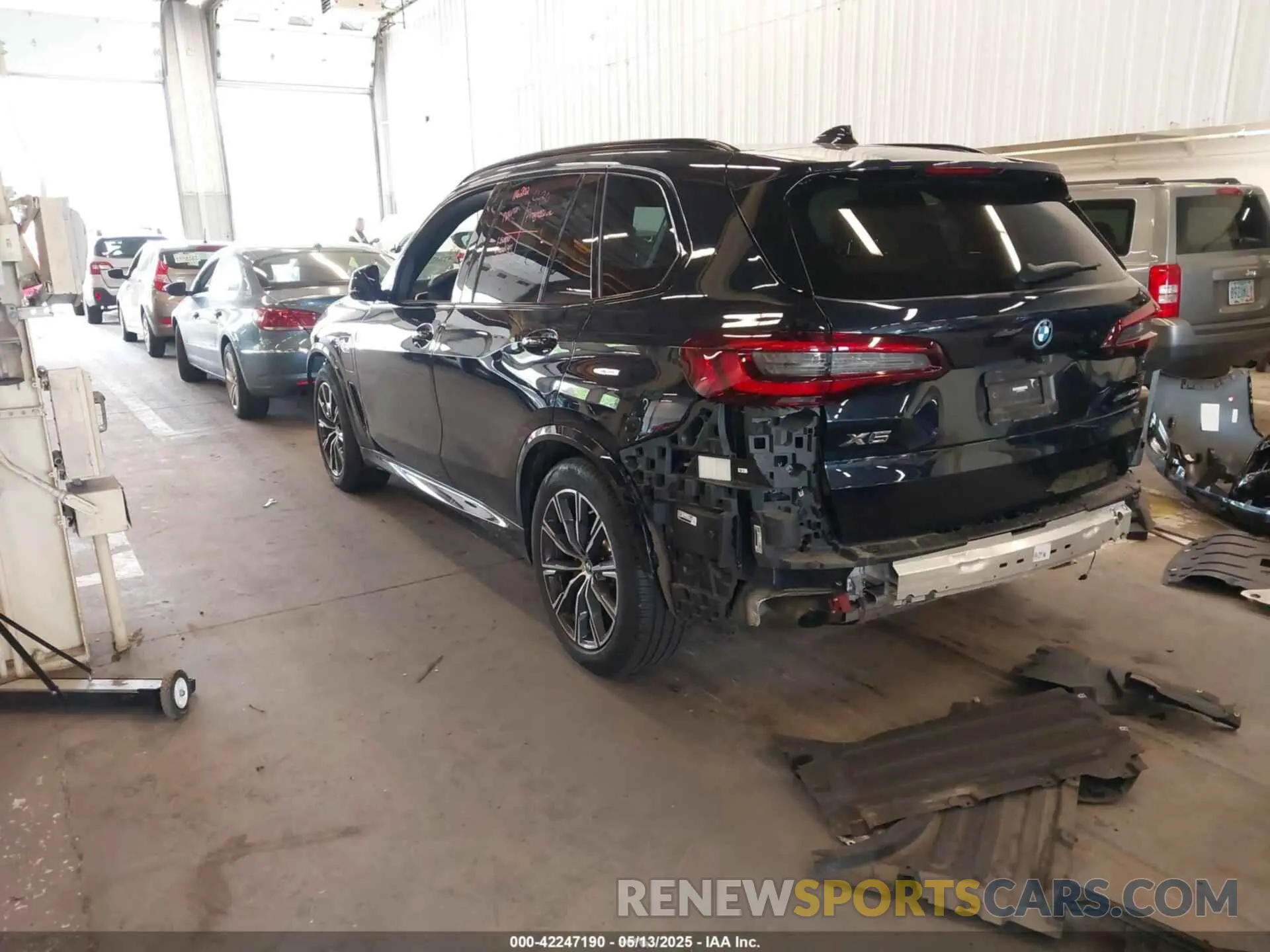 3 fotografías del automóvil dañado 5UXTA6C05N9L41274 BMW X5 PHEV 2022