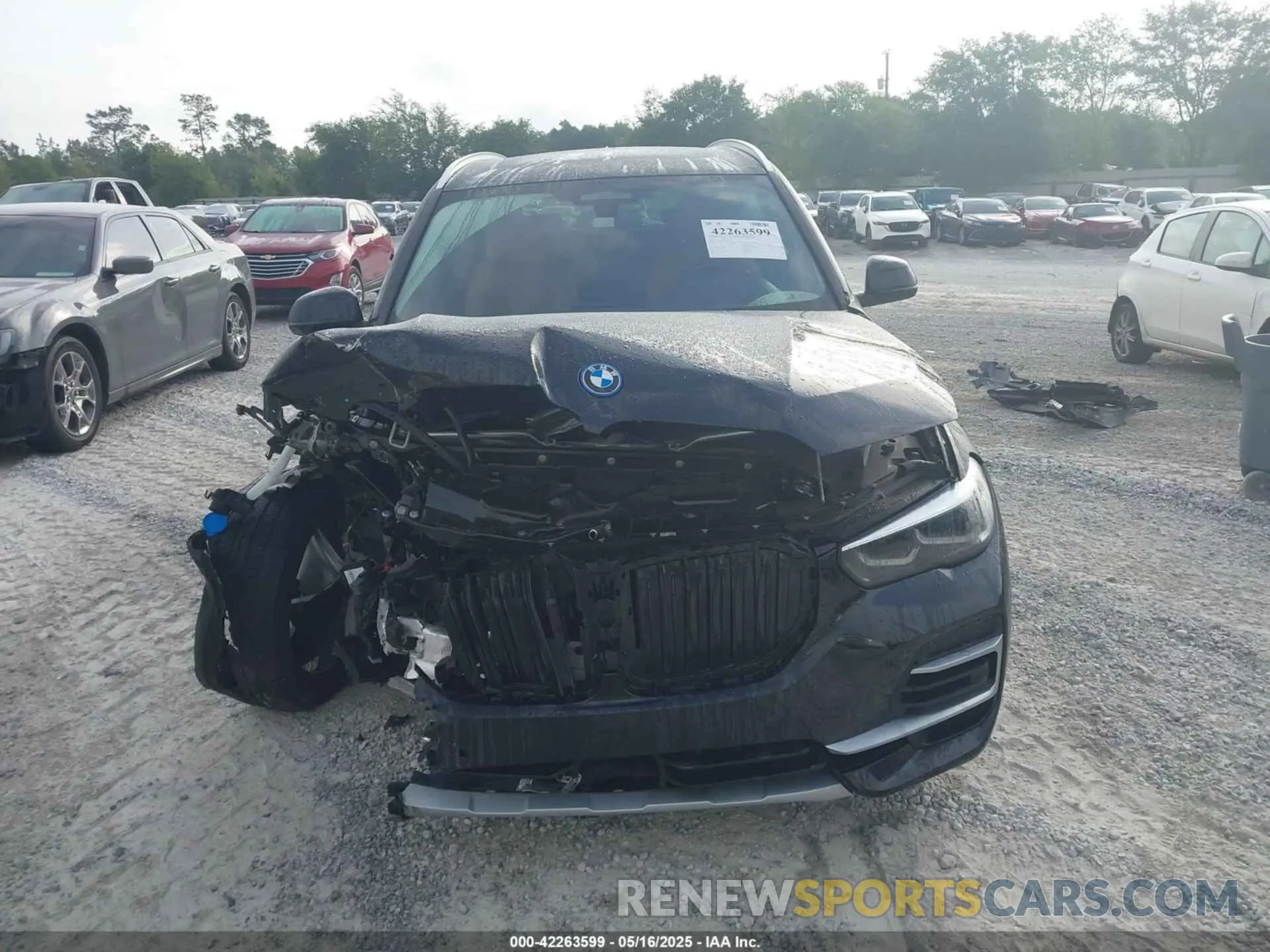 12 fotografías del automóvil dañado 5UXTA6C05N9M17771 BMW X5 PHEV 2022