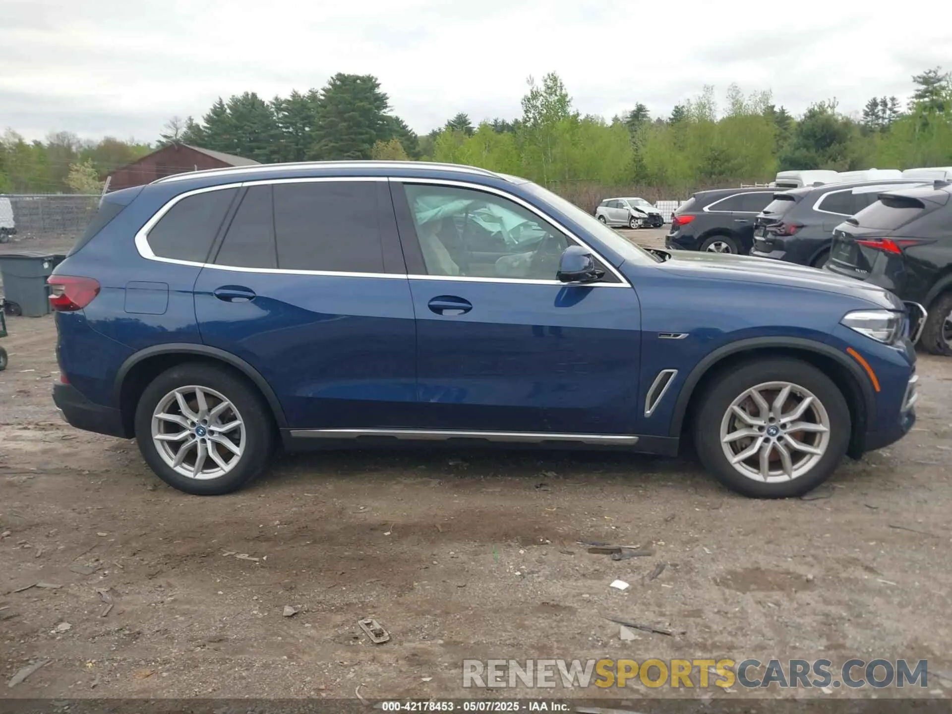 13 fotografías del automóvil dañado 5UXTA6C06N9M08044 BMW X5 PHEV 2022