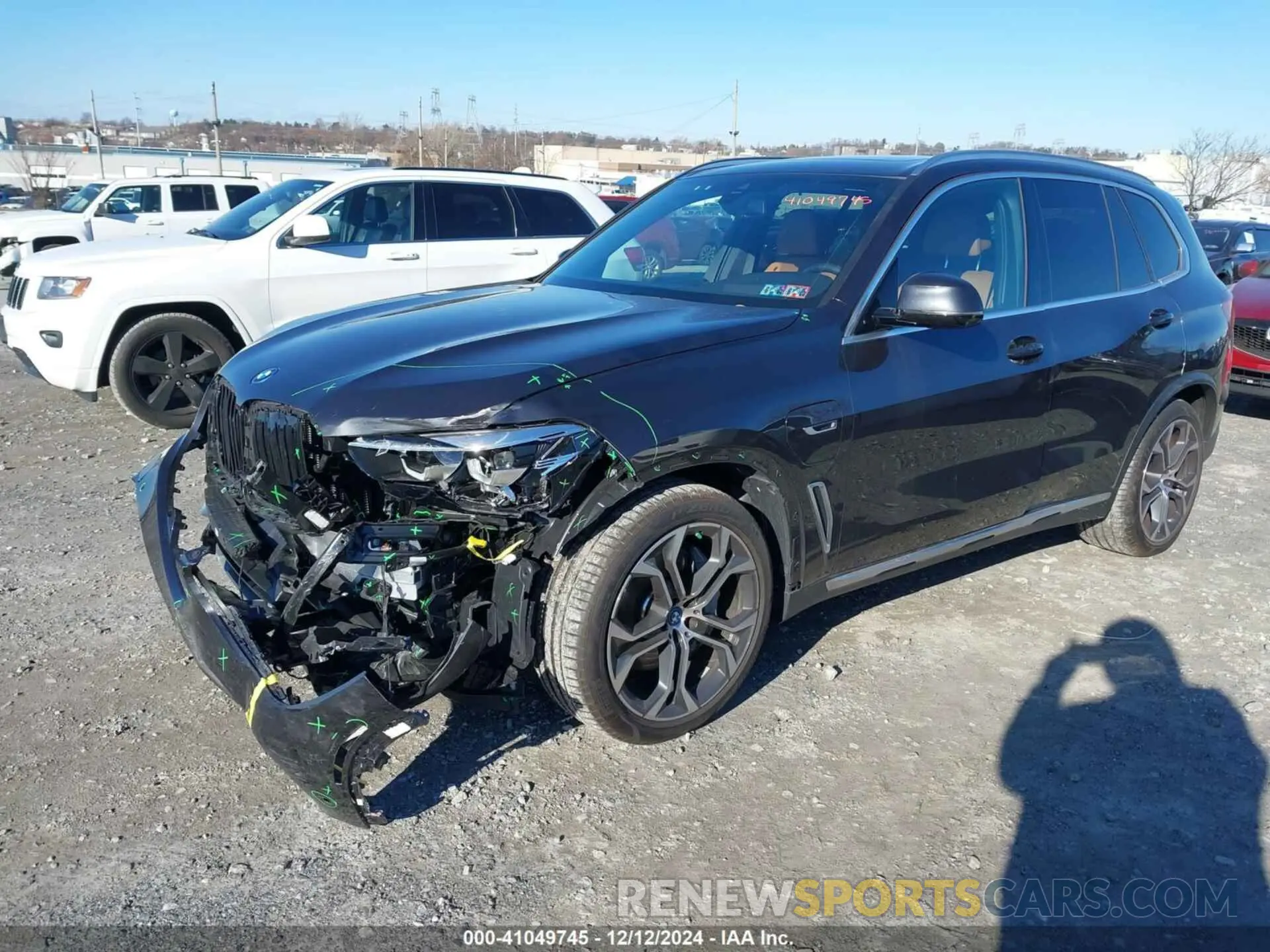 2 fotografías del automóvil dañado 5UXTA6C00P9R06095 BMW X5 PHEV 2023