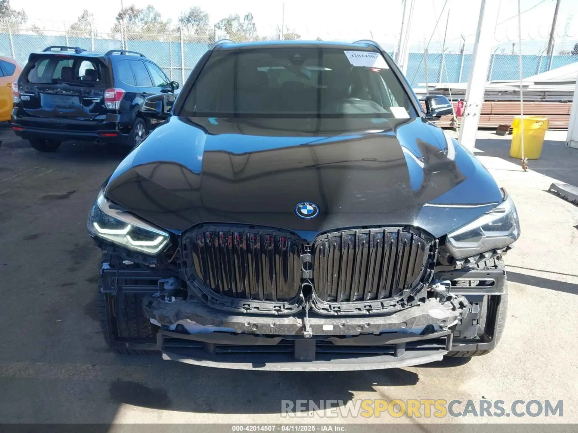 13 fotografías del automóvil dañado 5UXTA6C01P9P71810 BMW X5 PHEV 2023
