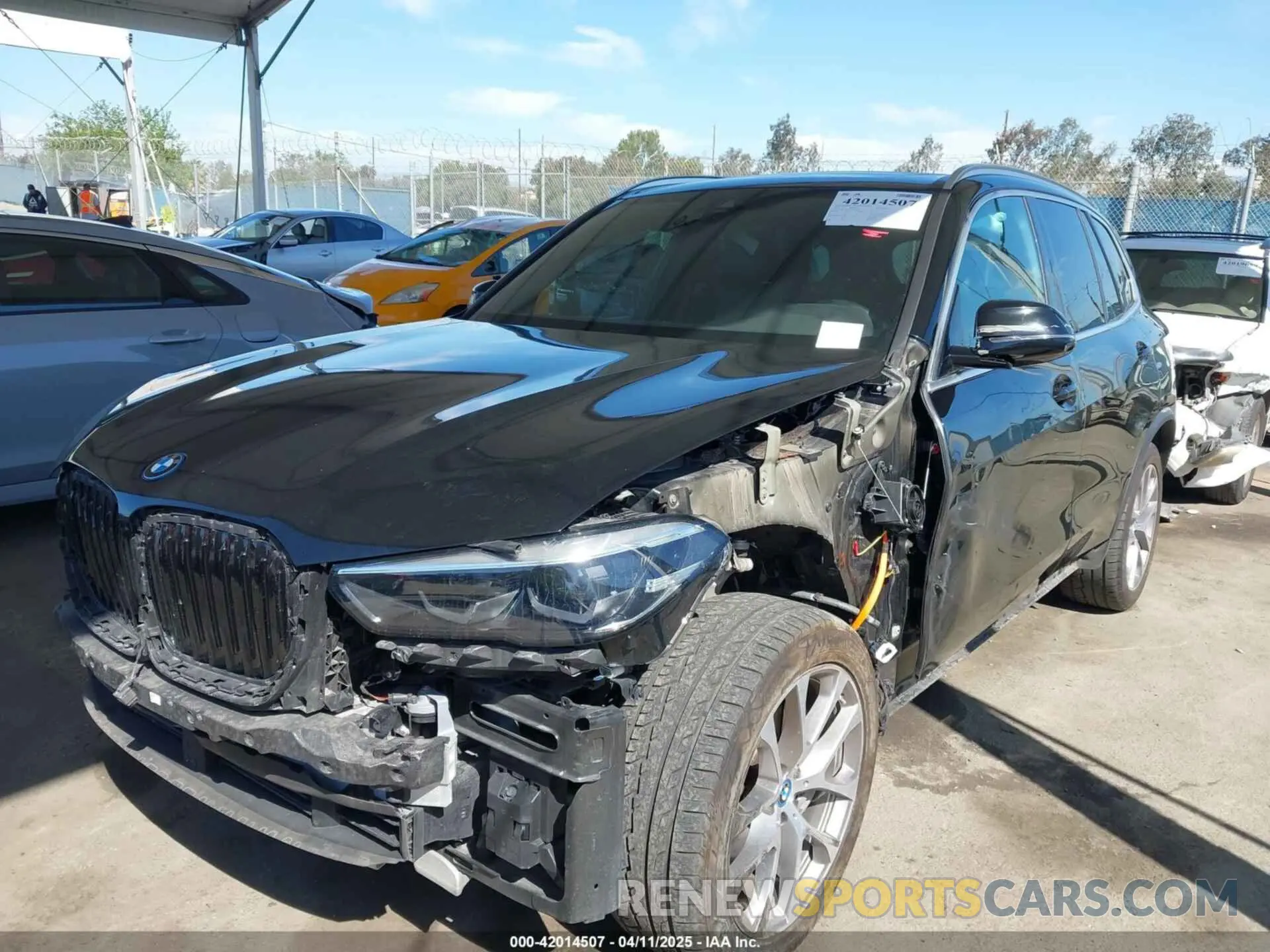 6 fotografías del automóvil dañado 5UXTA6C01P9P71810 BMW X5 PHEV 2023