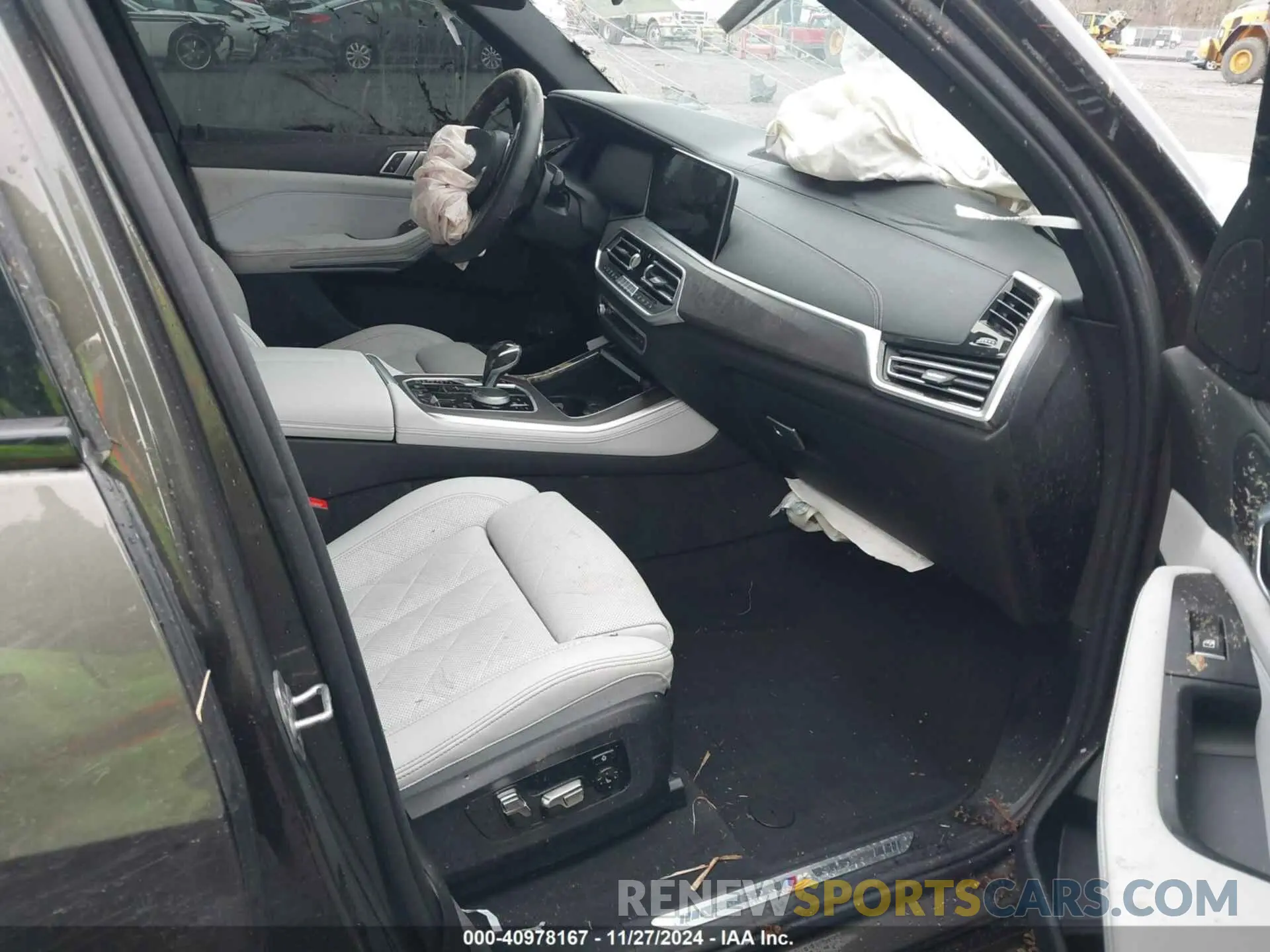 5 fotografías del automóvil dañado 5UXTA6C02P9N44030 BMW X5 PHEV 2023
