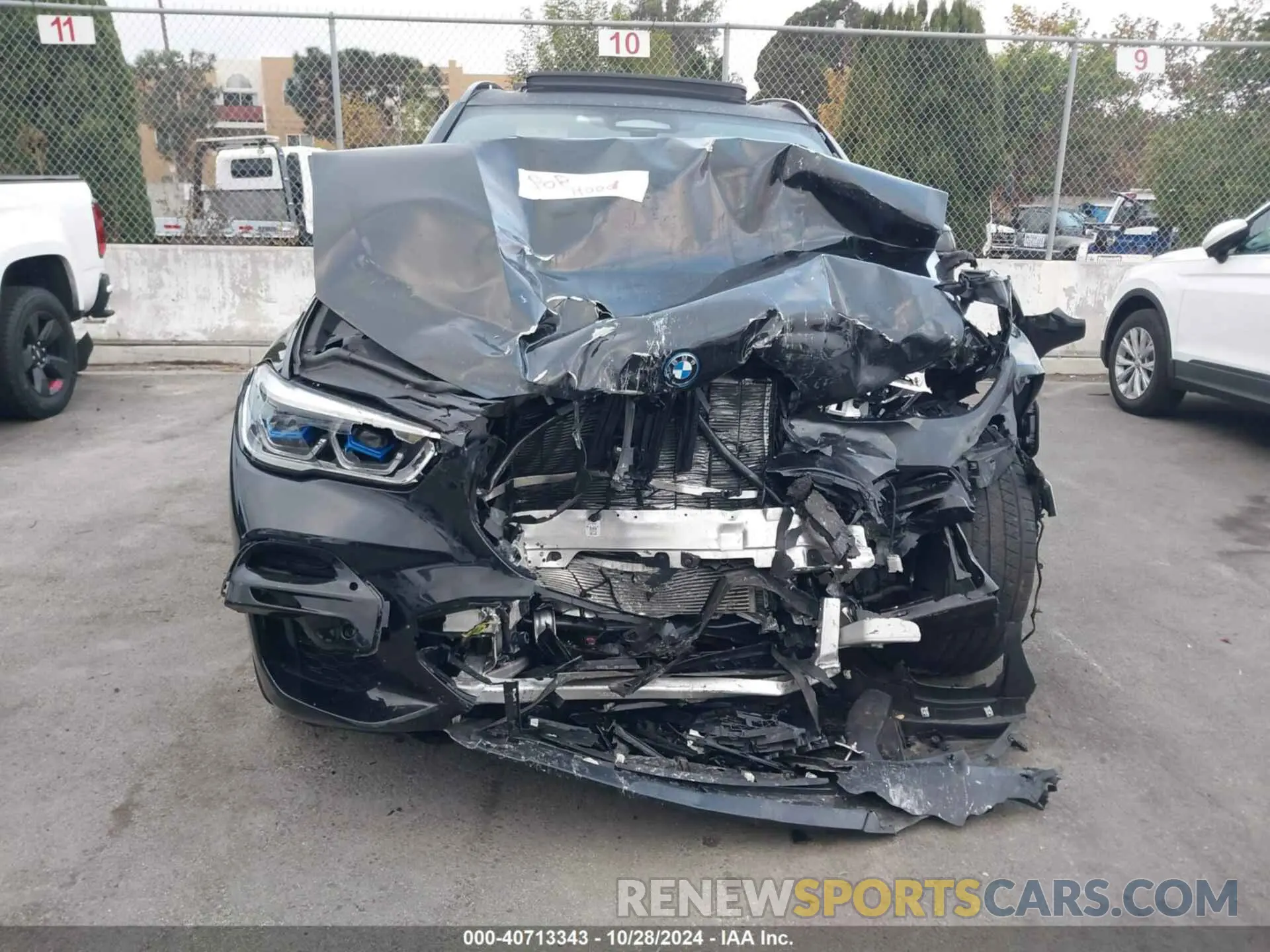 11 fotografías del automóvil dañado 5UXTA6C02P9P59732 BMW X5 PHEV 2023
