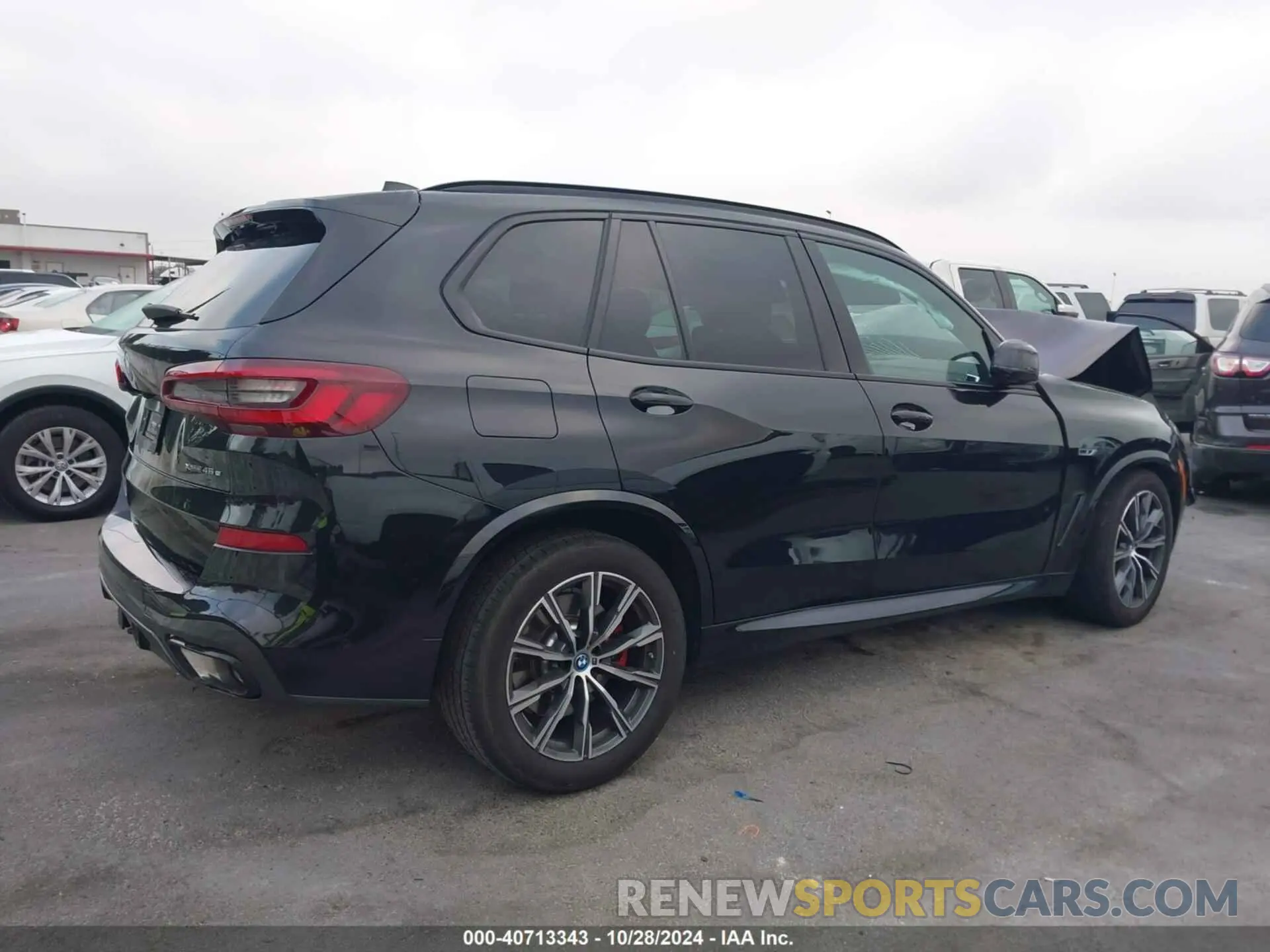 12 fotografías del automóvil dañado 5UXTA6C02P9P59732 BMW X5 PHEV 2023
