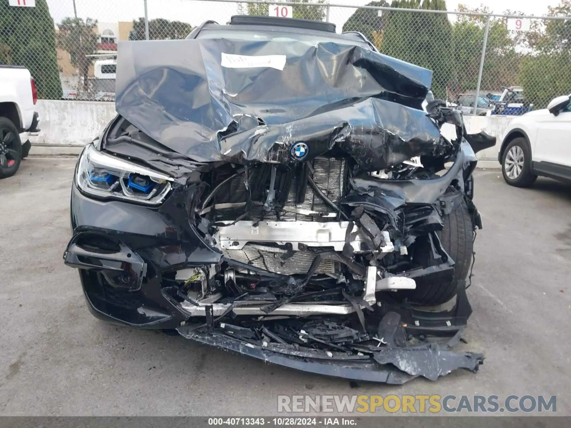 16 fotografías del automóvil dañado 5UXTA6C02P9P59732 BMW X5 PHEV 2023