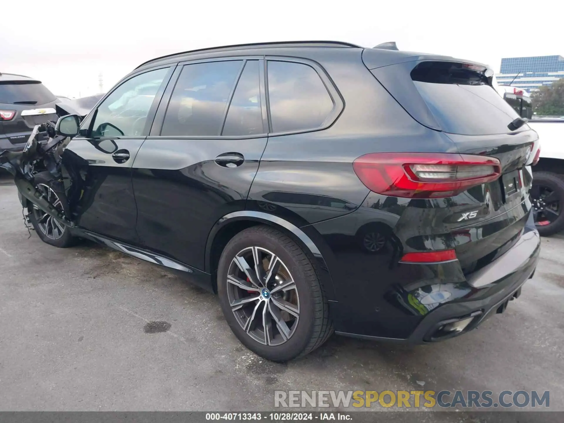 3 fotografías del automóvil dañado 5UXTA6C02P9P59732 BMW X5 PHEV 2023
