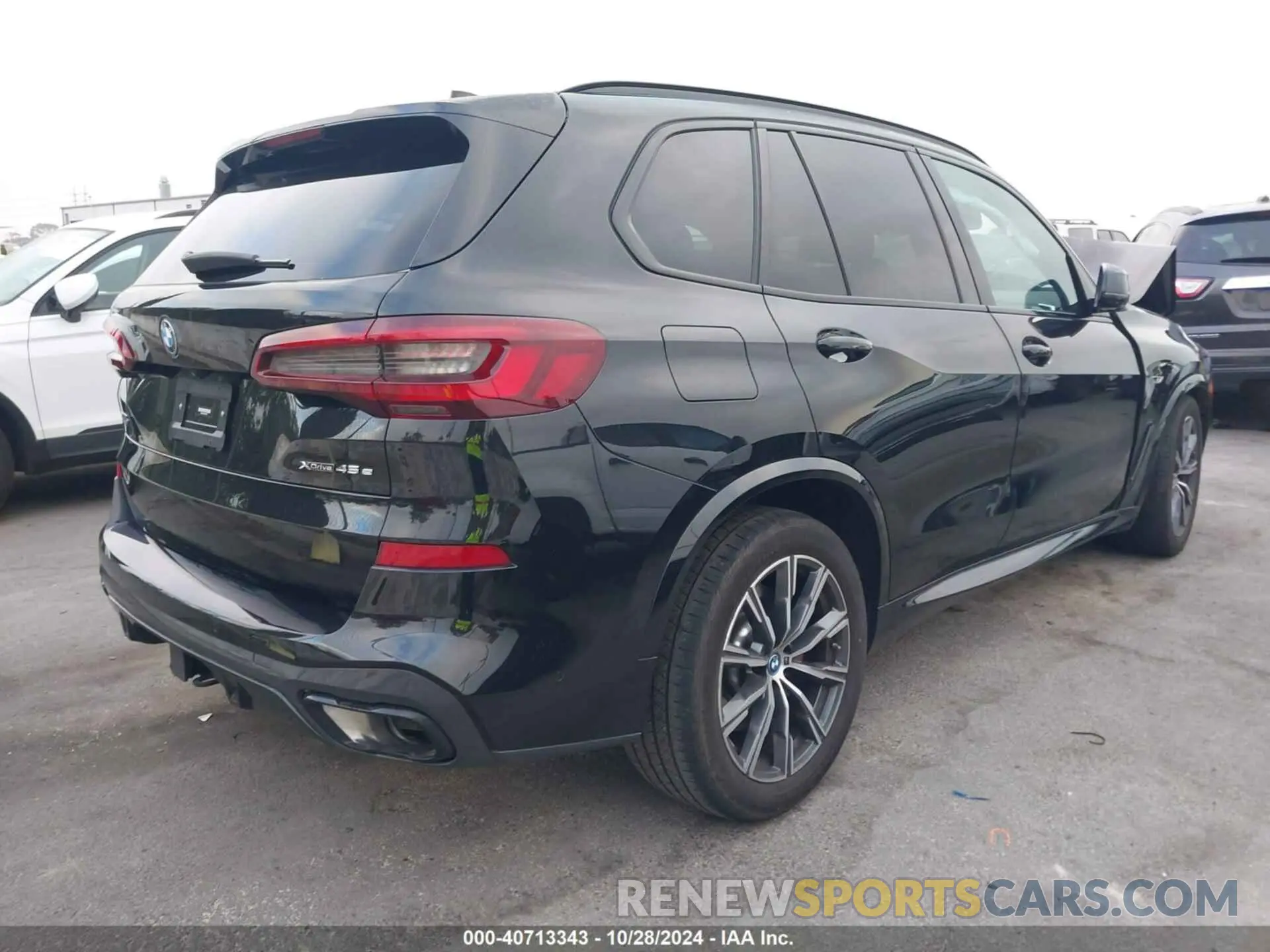 4 fotografías del automóvil dañado 5UXTA6C02P9P59732 BMW X5 PHEV 2023