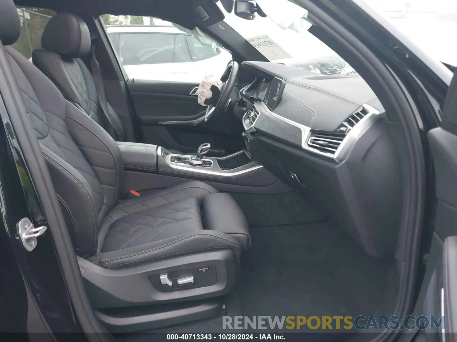 5 fotografías del automóvil dañado 5UXTA6C02P9P59732 BMW X5 PHEV 2023