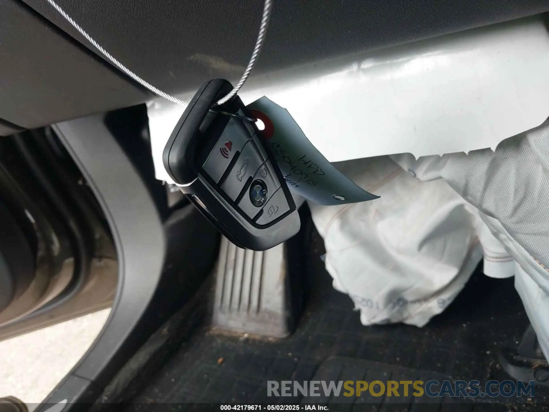 11 fotografías del automóvil dañado 5UXTA6C05P9P35652 BMW X5 PHEV 2023