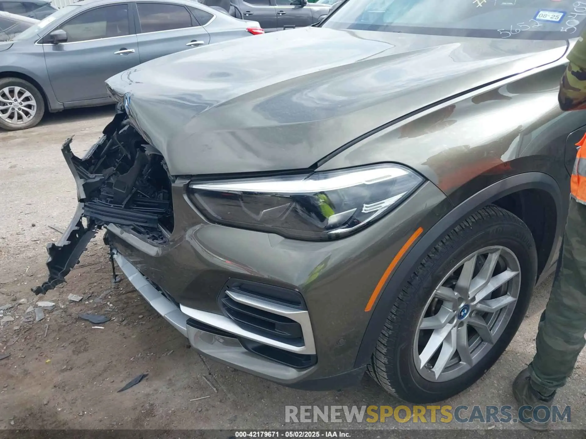6 fotografías del automóvil dañado 5UXTA6C05P9P35652 BMW X5 PHEV 2023