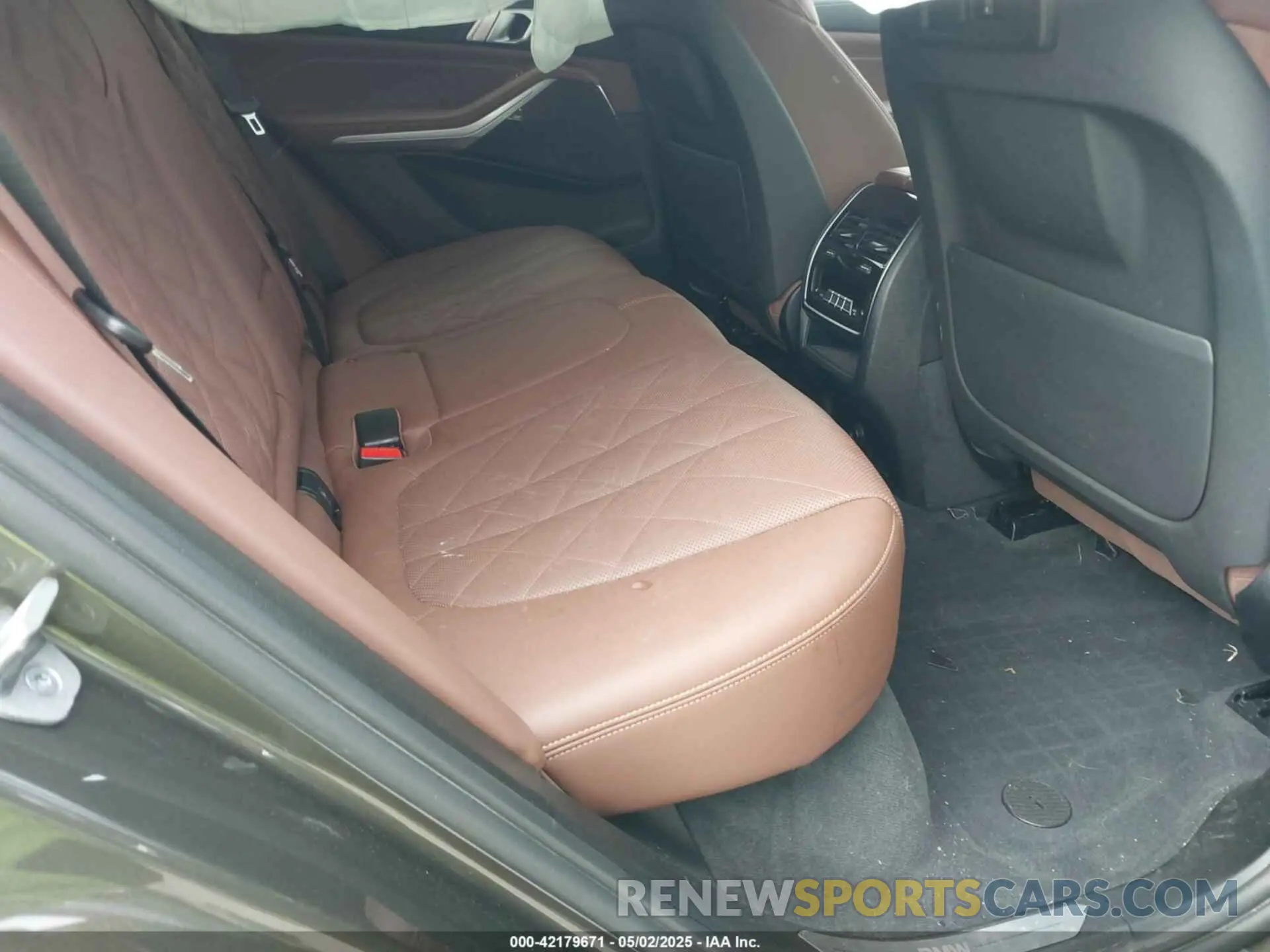 8 fotografías del automóvil dañado 5UXTA6C05P9P35652 BMW X5 PHEV 2023