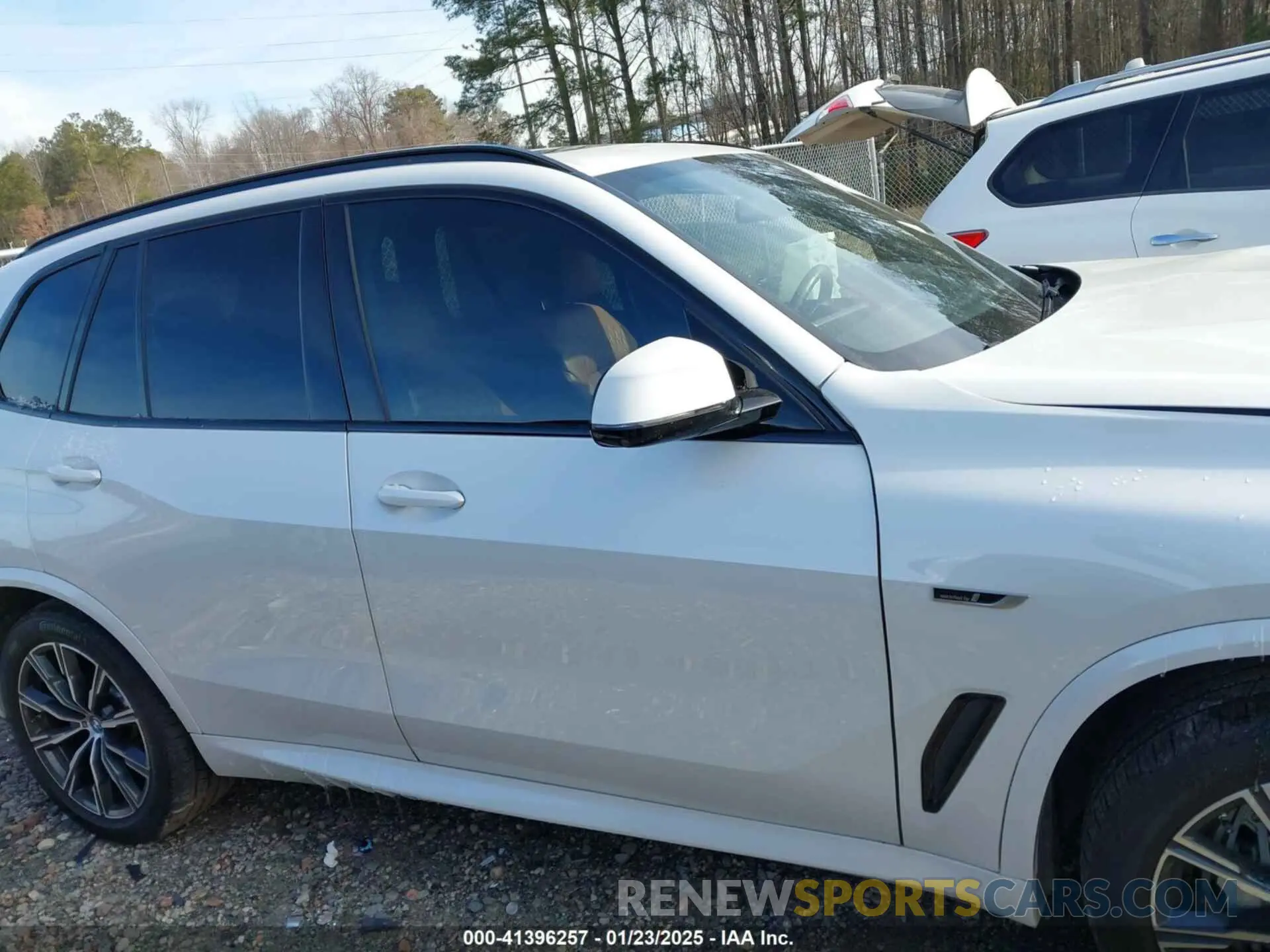 13 fotografías del automóvil dañado 5UXTA6C06P9P51357 BMW X5 PHEV 2023