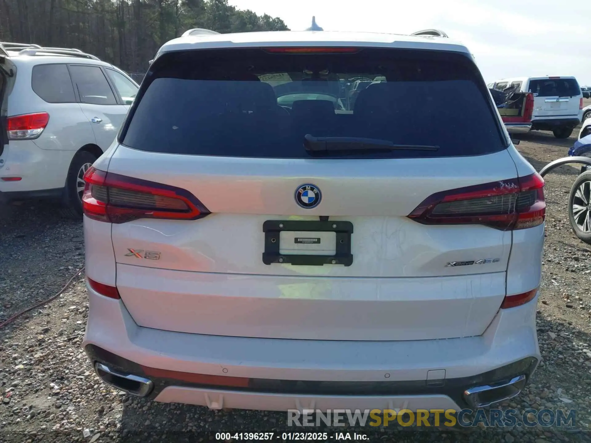 16 fotografías del automóvil dañado 5UXTA6C06P9P51357 BMW X5 PHEV 2023