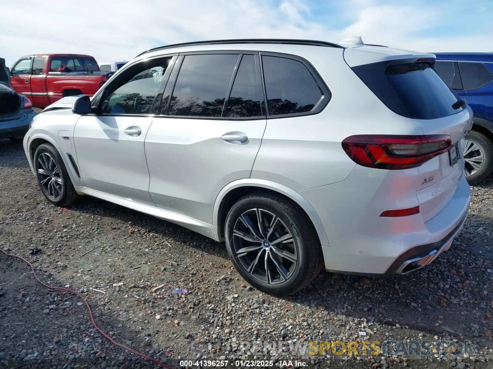 3 fotografías del automóvil dañado 5UXTA6C06P9P51357 BMW X5 PHEV 2023