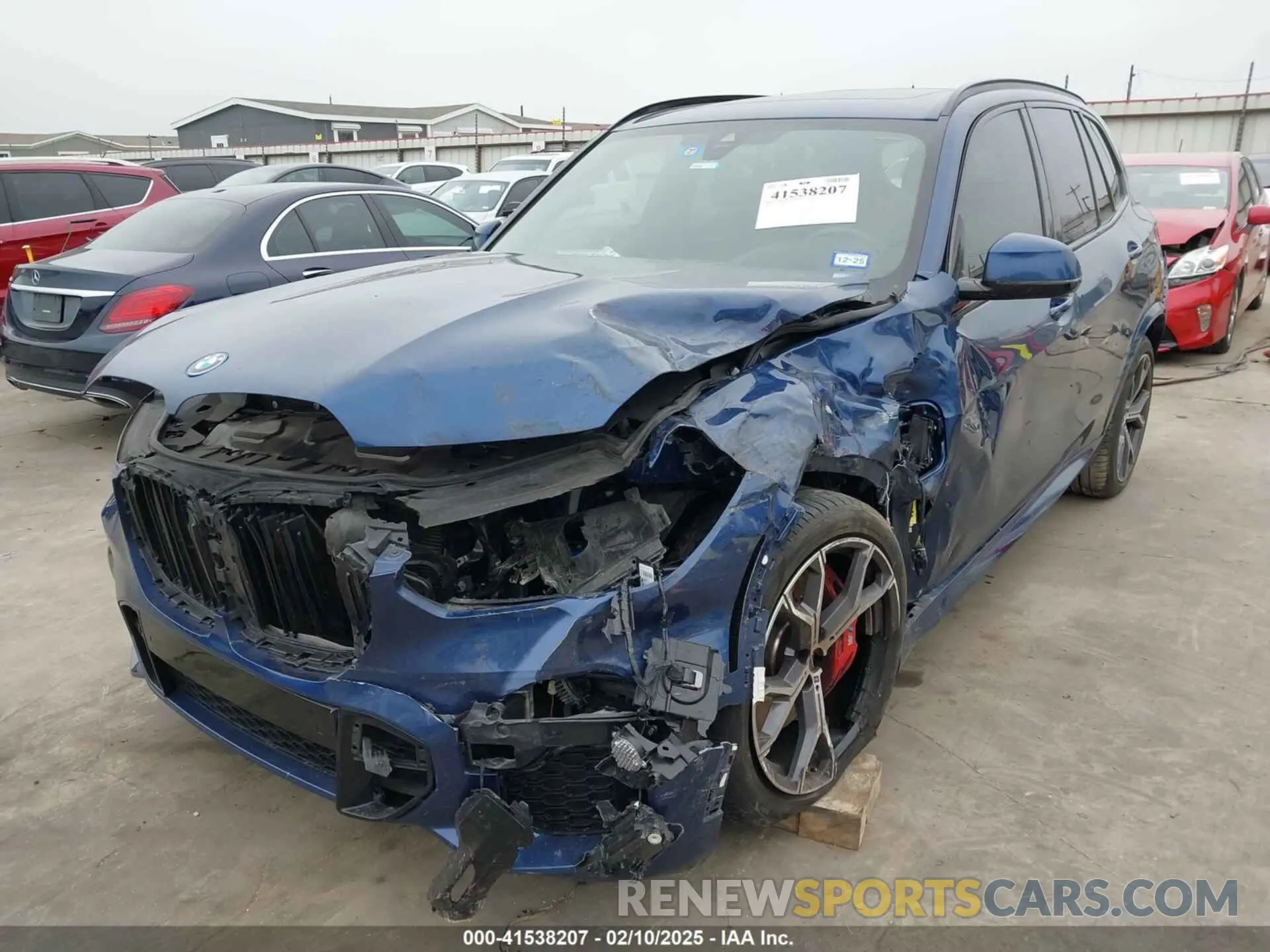 2 fotografías del automóvil dañado 5UXTA6C09P9R03213 BMW X5 PHEV 2023