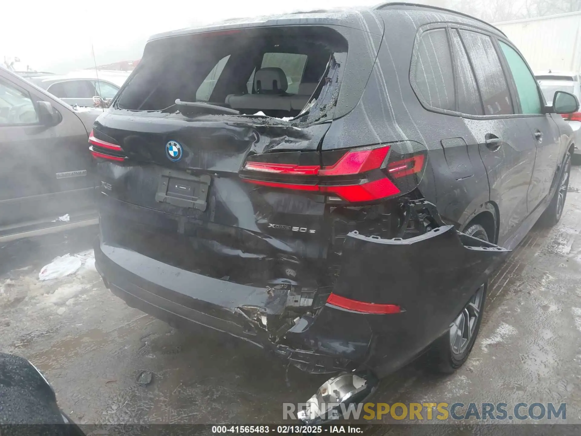 6 fotografías del automóvil dañado 5UX43EU04R9V78500 BMW X5 PHEV 2024