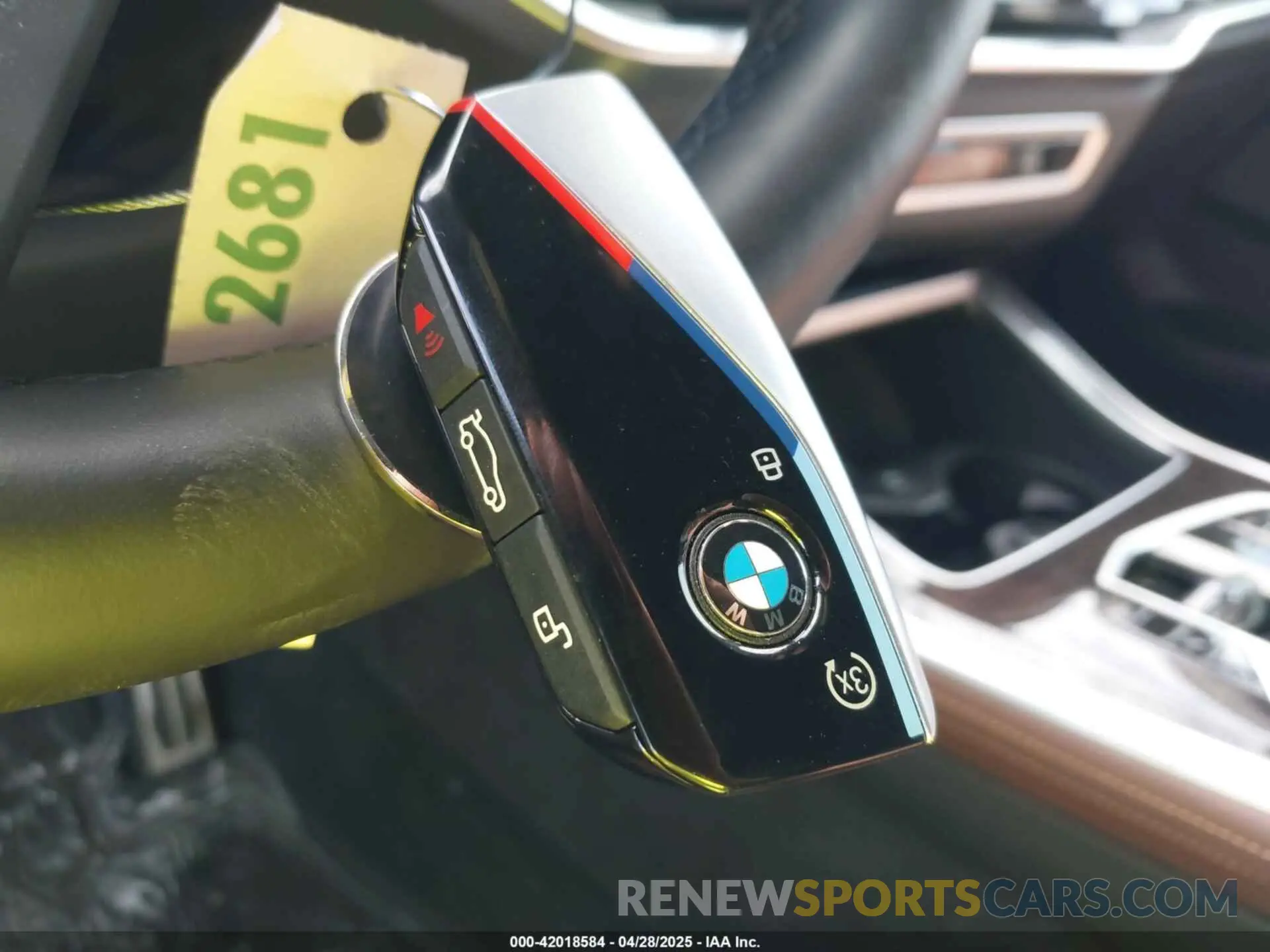 11 fotografías del automóvil dañado 5UX43EU06R9T74152 BMW X5 PHEV 2024
