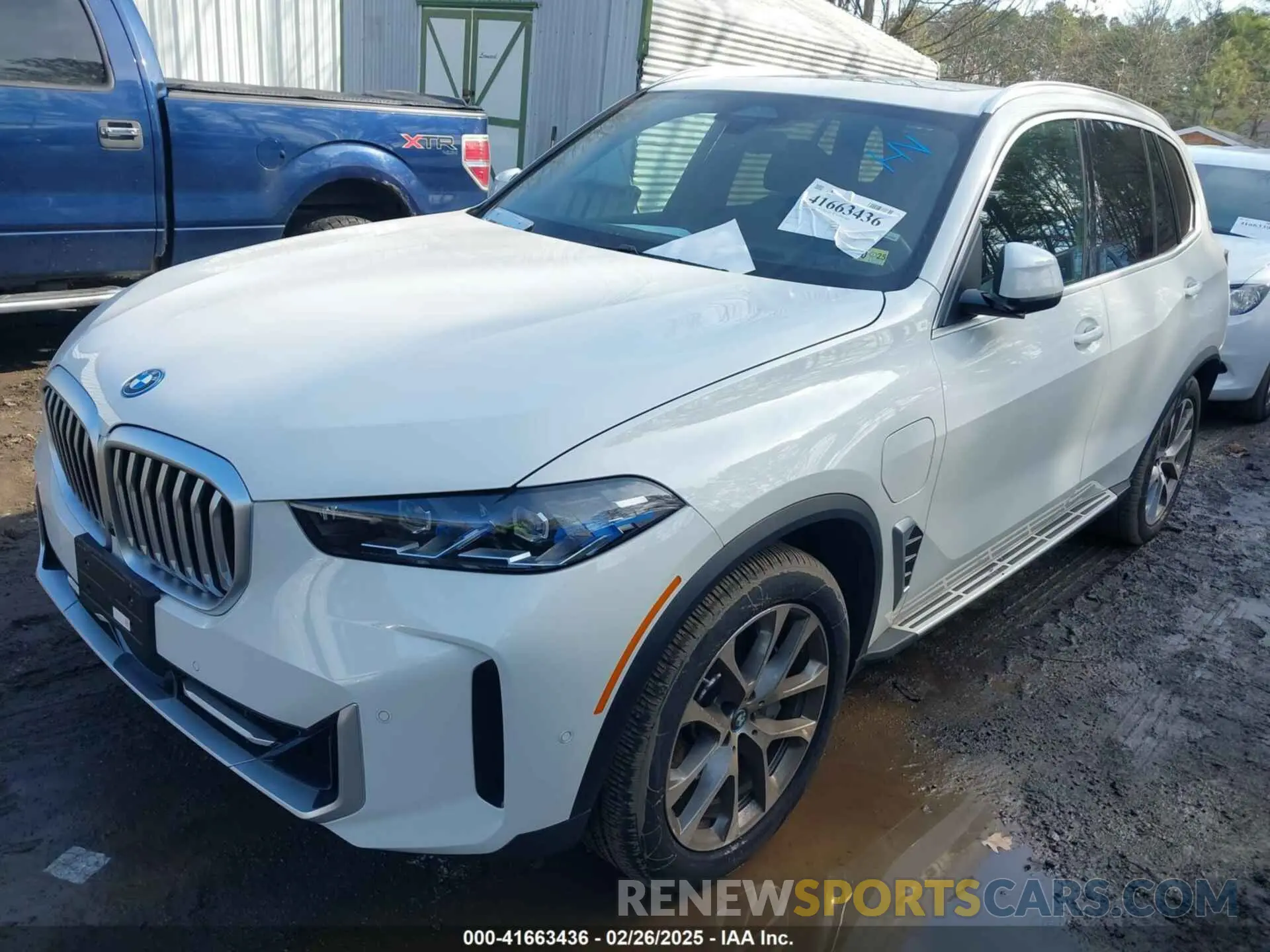 2 fotografías del automóvil dañado 5UX43EU00S9Y15294 BMW X5 PHEV 2025