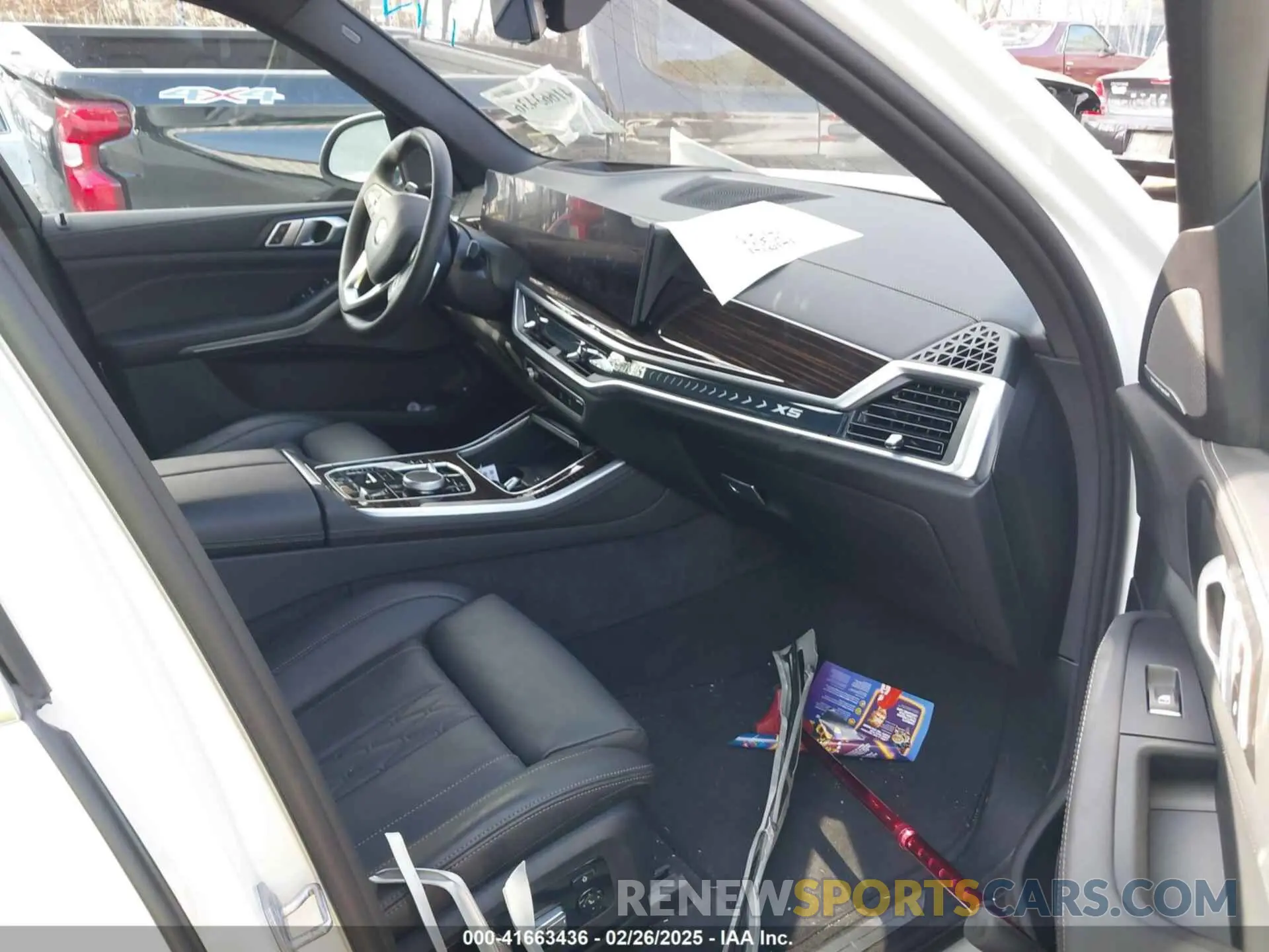 5 fotografías del automóvil dañado 5UX43EU00S9Y15294 BMW X5 PHEV 2025