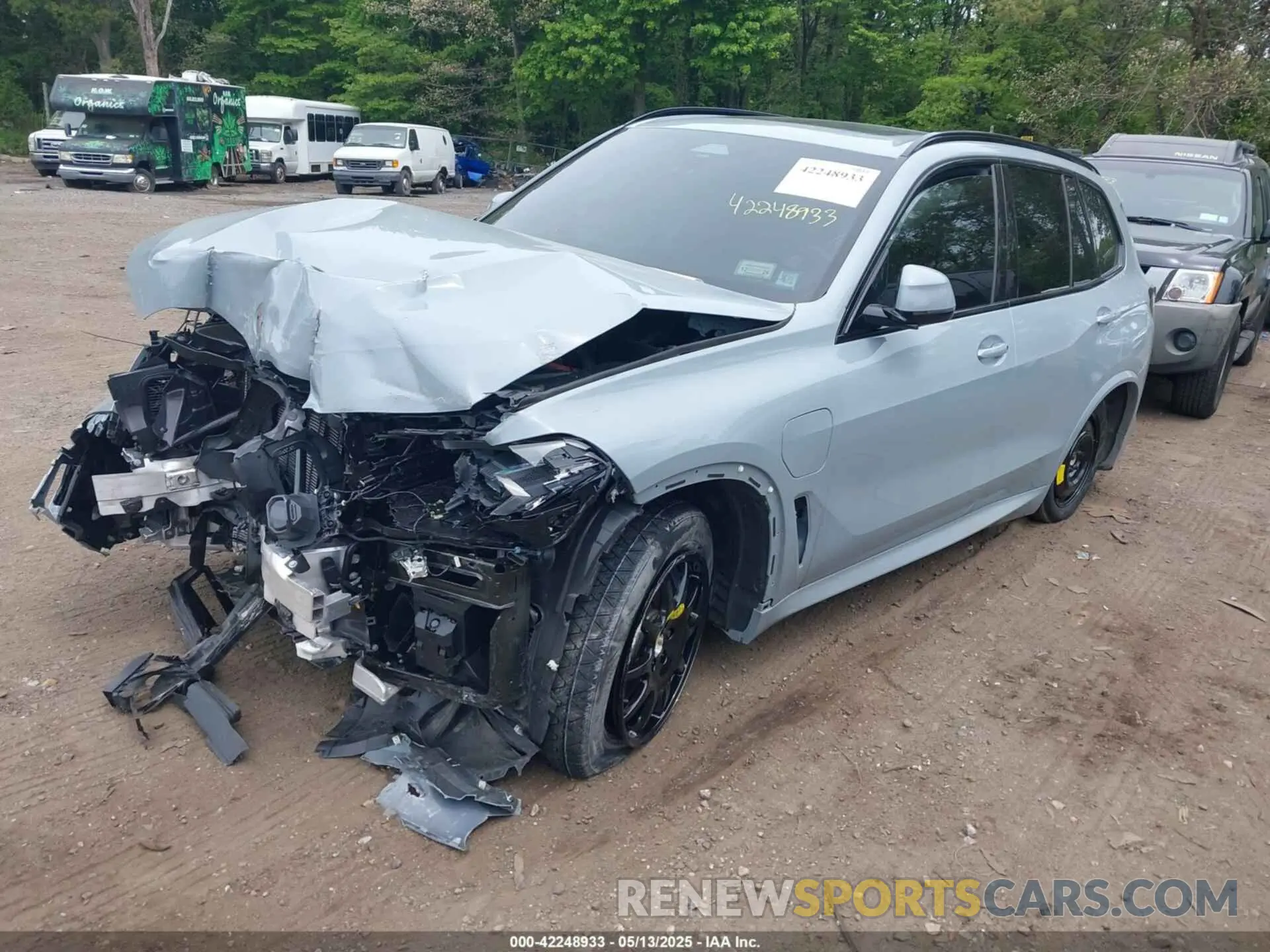 2 fotografías del automóvil dañado 5UX43EU02S9Y89879 BMW X5 PHEV 2025