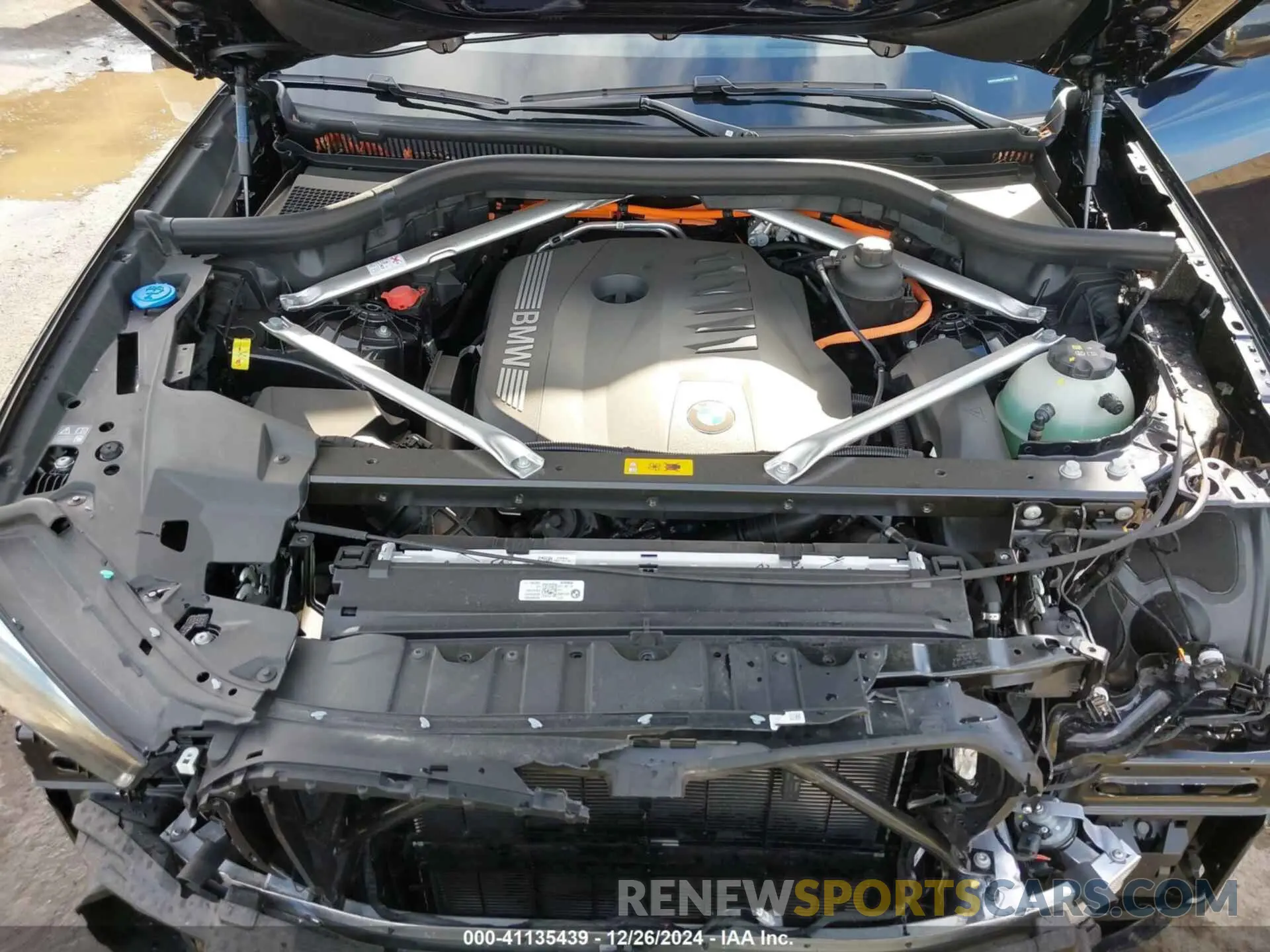 10 fotografías del automóvil dañado 5UX43EU08S9W76676 BMW X5 PHEV 2025