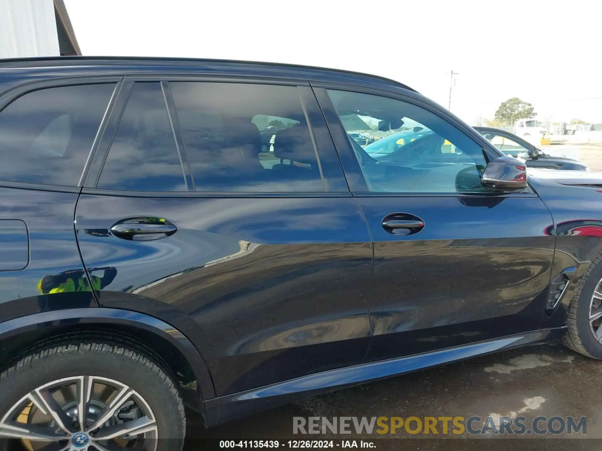14 fotografías del automóvil dañado 5UX43EU08S9W76676 BMW X5 PHEV 2025