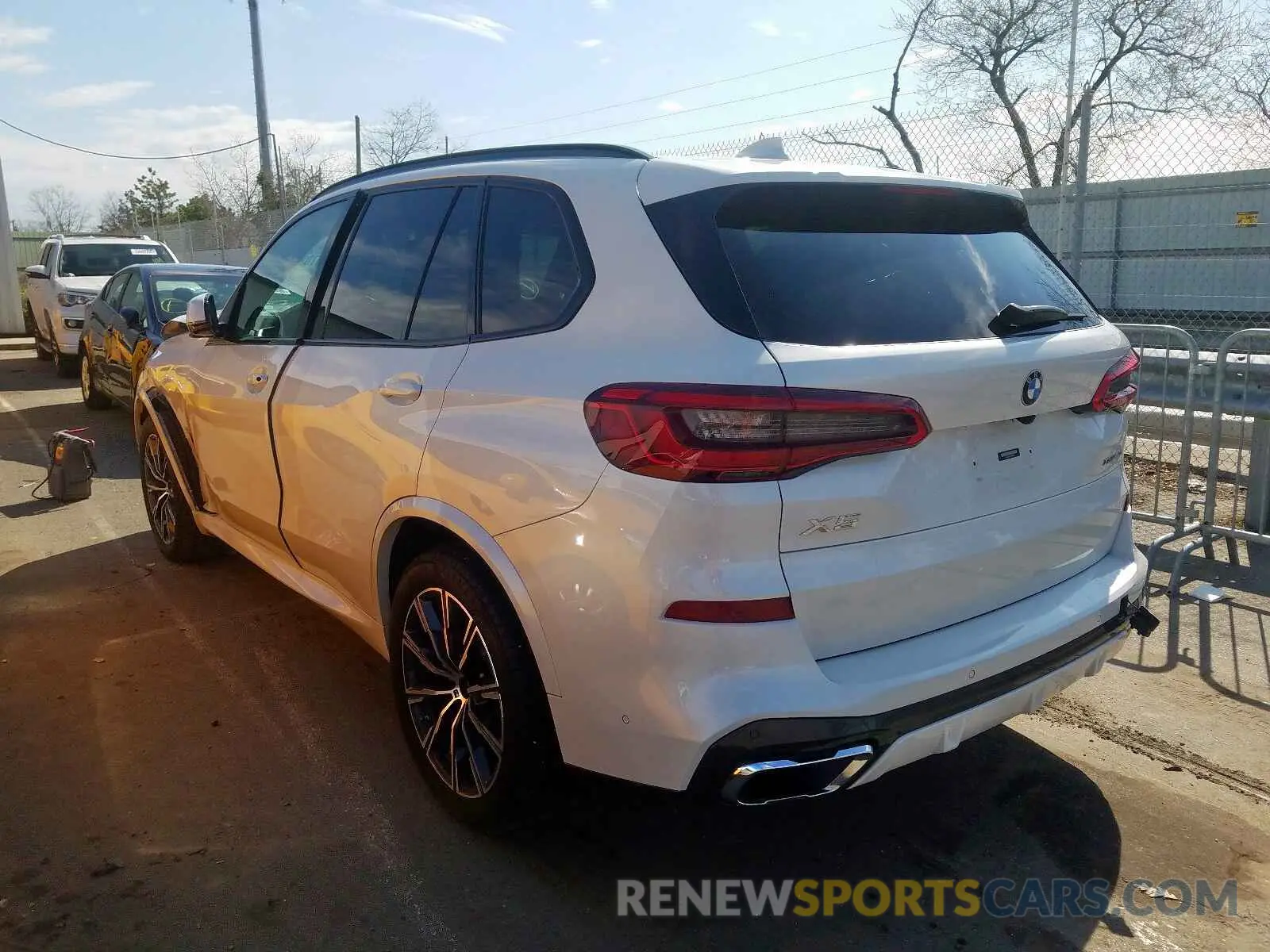 3 fotografías del automóvil dañado 5UXCR6C51KLL04645 BMW X5 XDRIVE4 2019