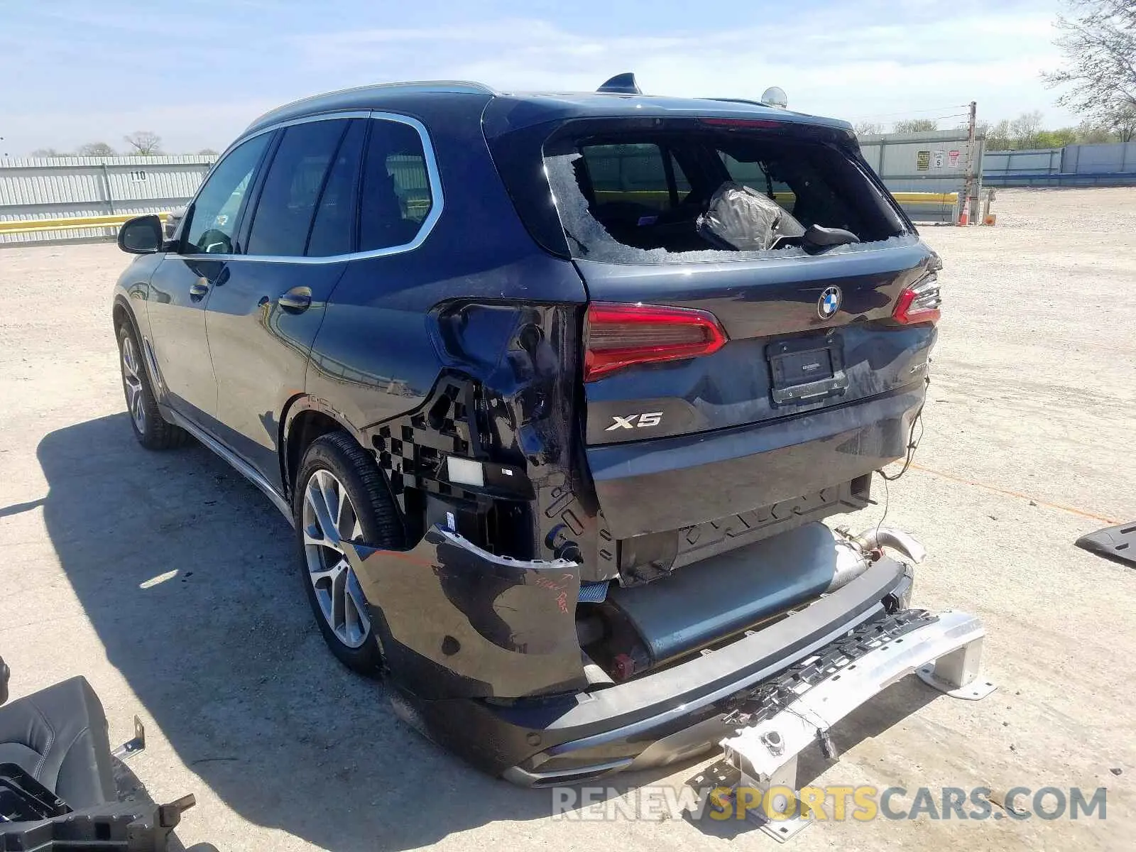 3 fotografías del automóvil dañado 5UXCR6C52KLK79724 BMW X5 XDRIVE4 2019