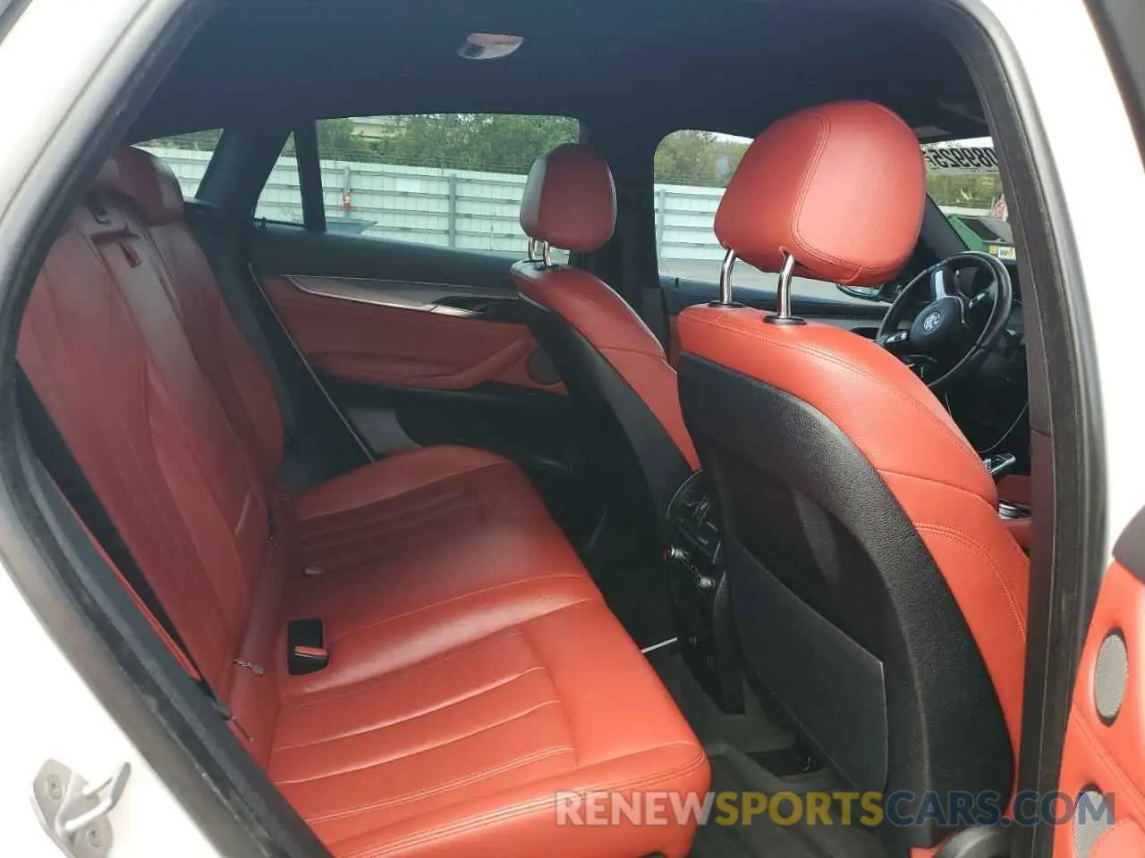 11 fotografías del automóvil dañado 5UXKU0C50K0H99495 BMW X6 2019