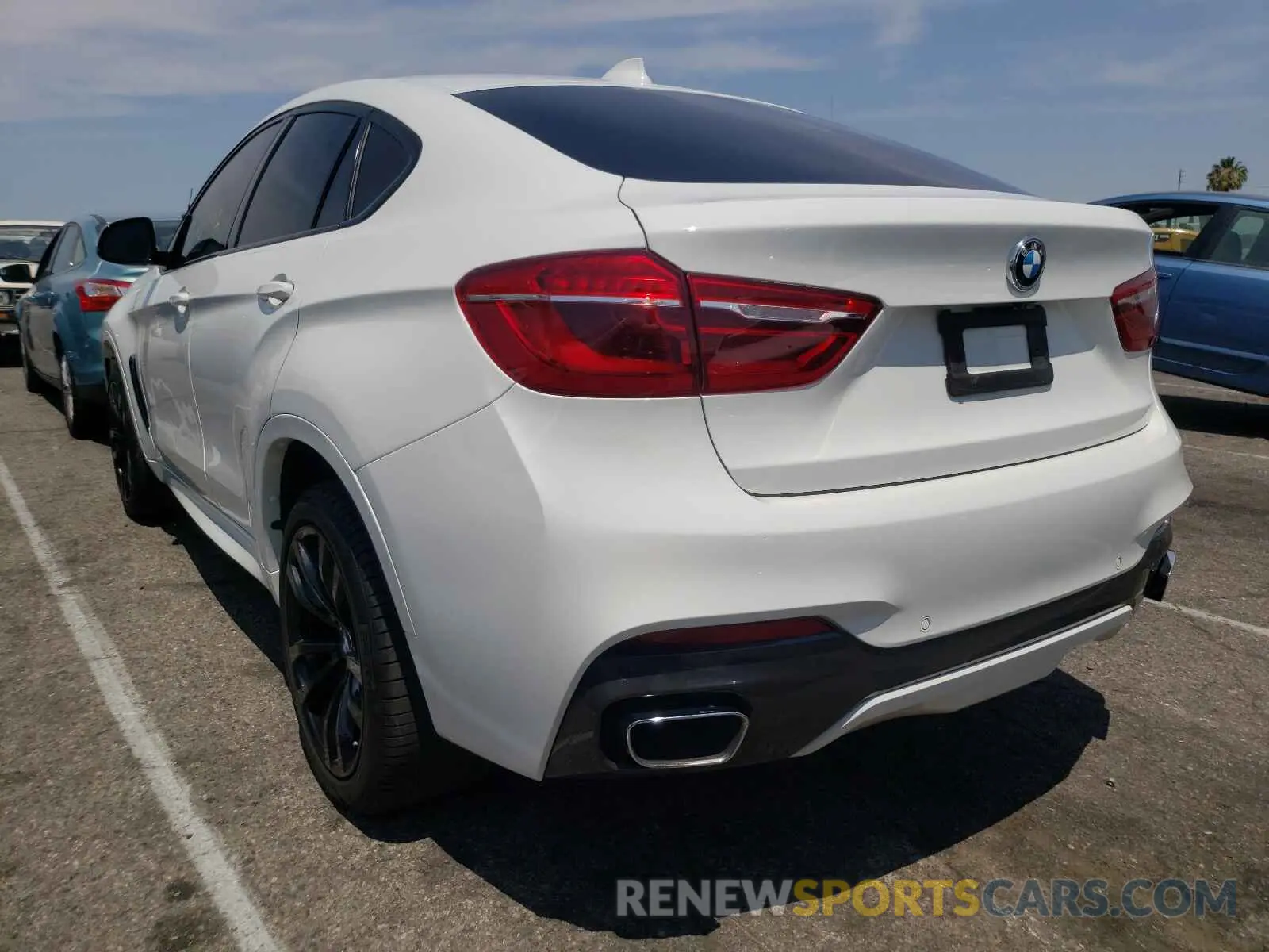 3 fotografías del automóvil dañado 5UXKU0C57K0G92864 BMW X6 2019