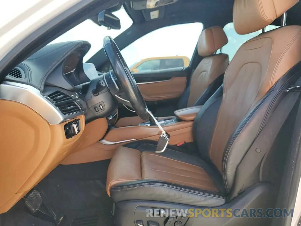 7 fotografías del automóvil dañado 5UXKU2C5XK0Z63599 BMW X6 2019