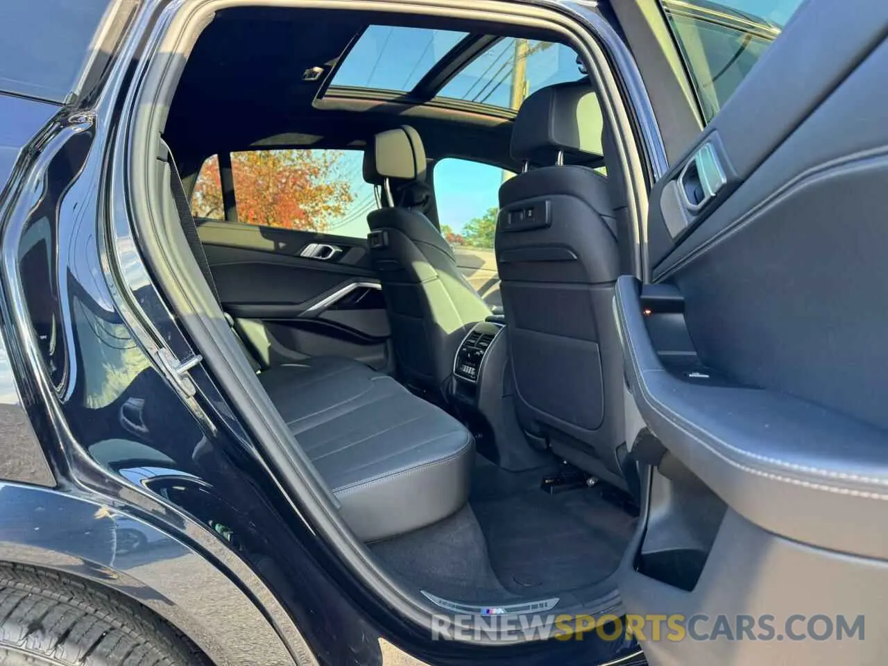 6 fotografías del automóvil dañado 5UXCY6C00L9C02455 BMW X6 2020