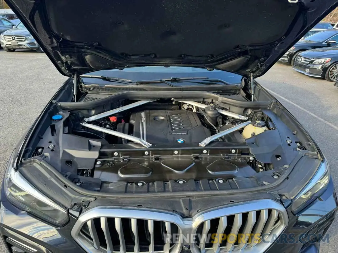 8 fotografías del automóvil dañado 5UXCY6C00L9C02455 BMW X6 2020