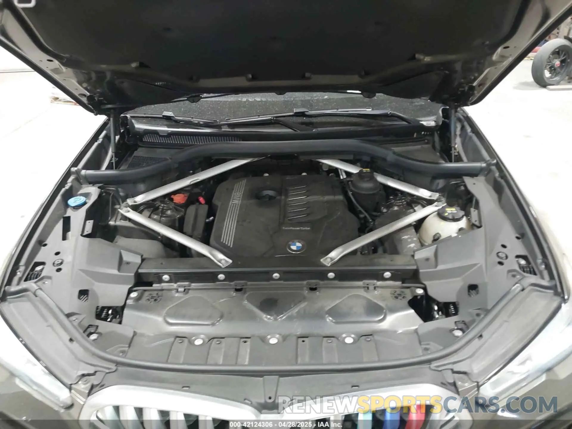 10 fotografías del automóvil dañado 5UXCY6C03L9D61602 BMW X6 2020