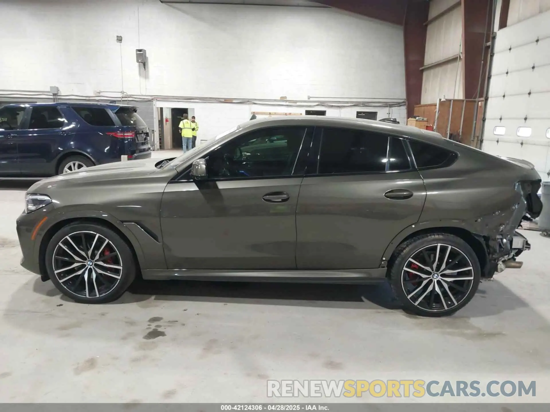 14 fotografías del automóvil dañado 5UXCY6C03L9D61602 BMW X6 2020