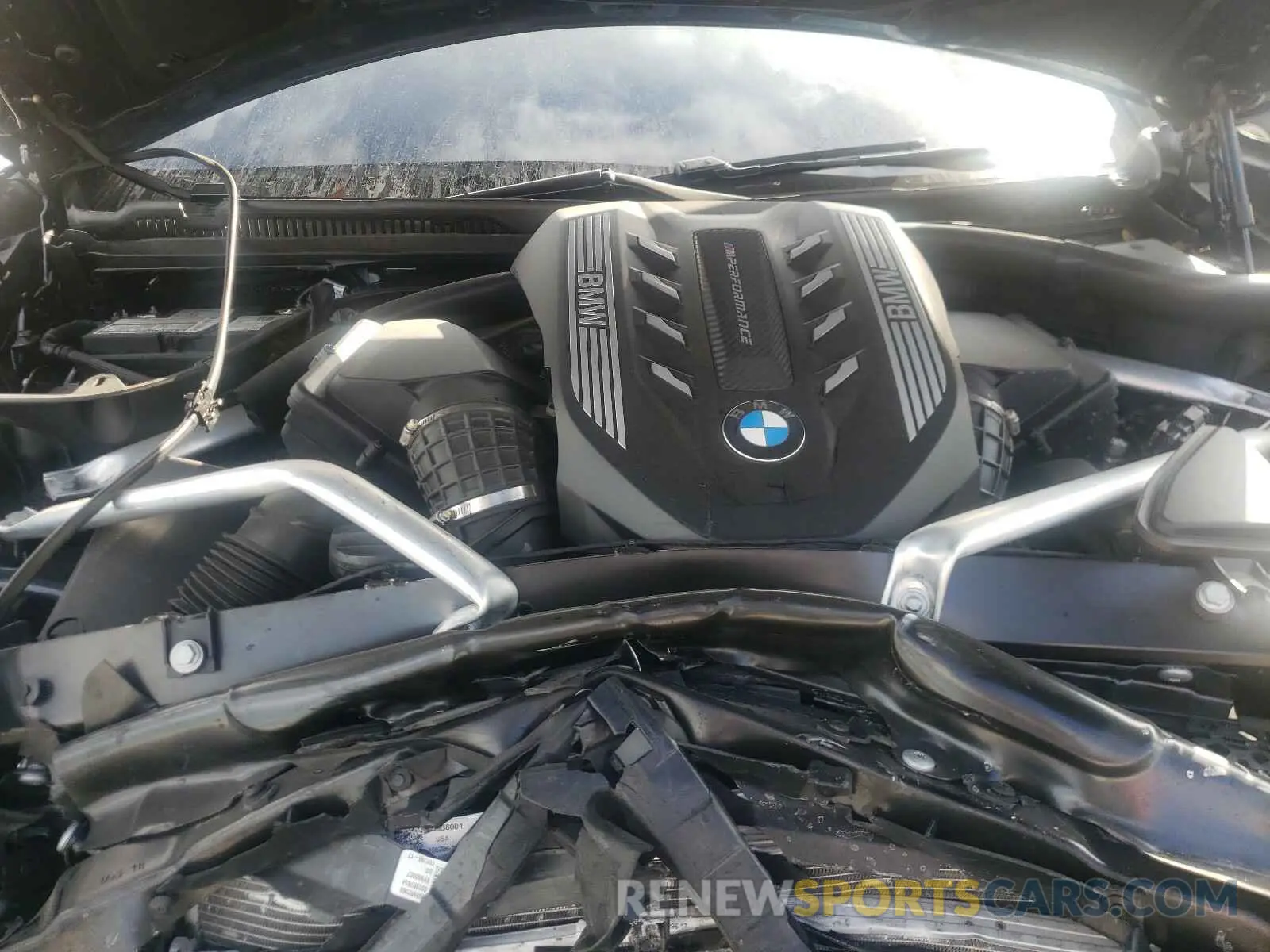 7 fotografías del automóvil dañado 5UXCY8C01L9D05055 BMW X6 2020