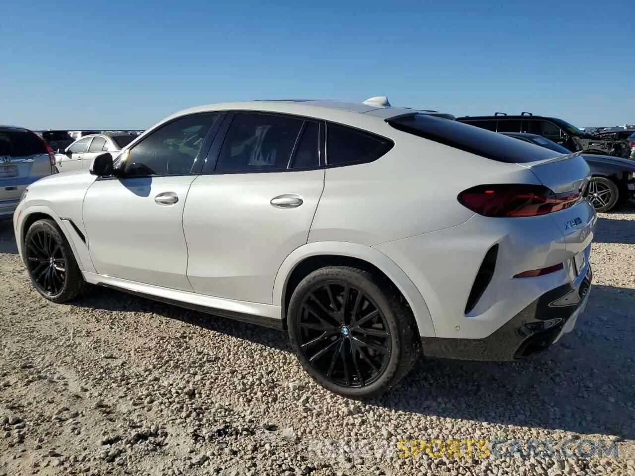 2 fotografías del automóvil dañado 5UXCY4C01M9E24444 BMW X6 2021
