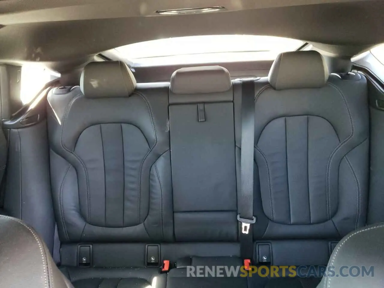 10 fotografías del automóvil dañado 5UXCY4C03M9H58300 BMW X6 2021