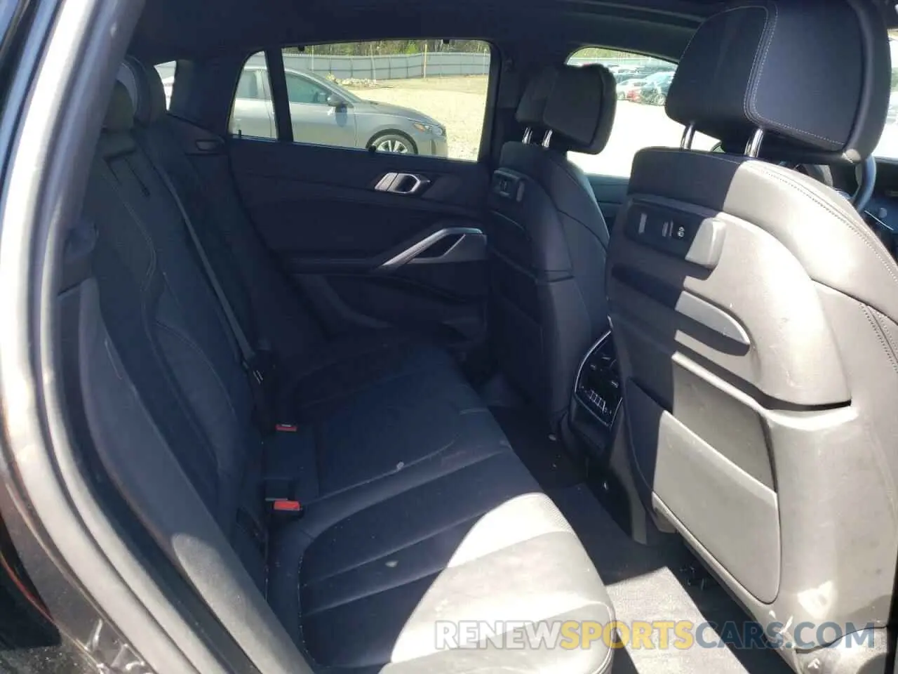 11 fotografías del automóvil dañado 5UXCY4C03M9H58300 BMW X6 2021
