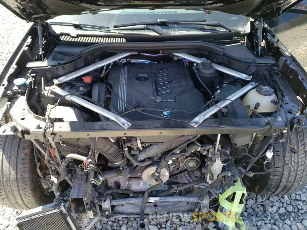 12 fotografías del automóvil dañado 5UXCY4C03M9H58300 BMW X6 2021