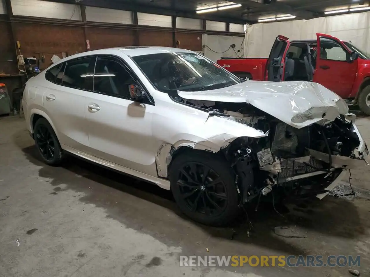 4 fotografías del automóvil dañado 5UXCY6C00M9F16608 BMW X6 2021