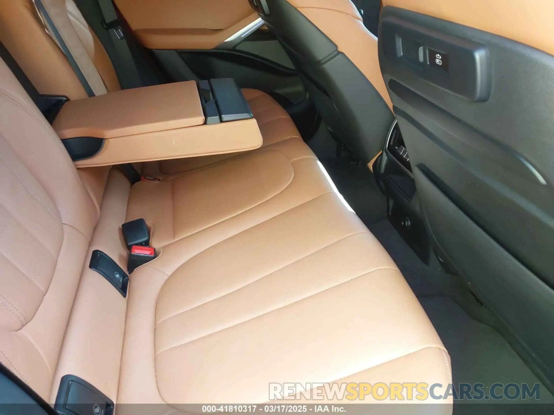 8 fotografías del automóvil dañado 5UXCY6C01M9F72797 BMW X6 2021