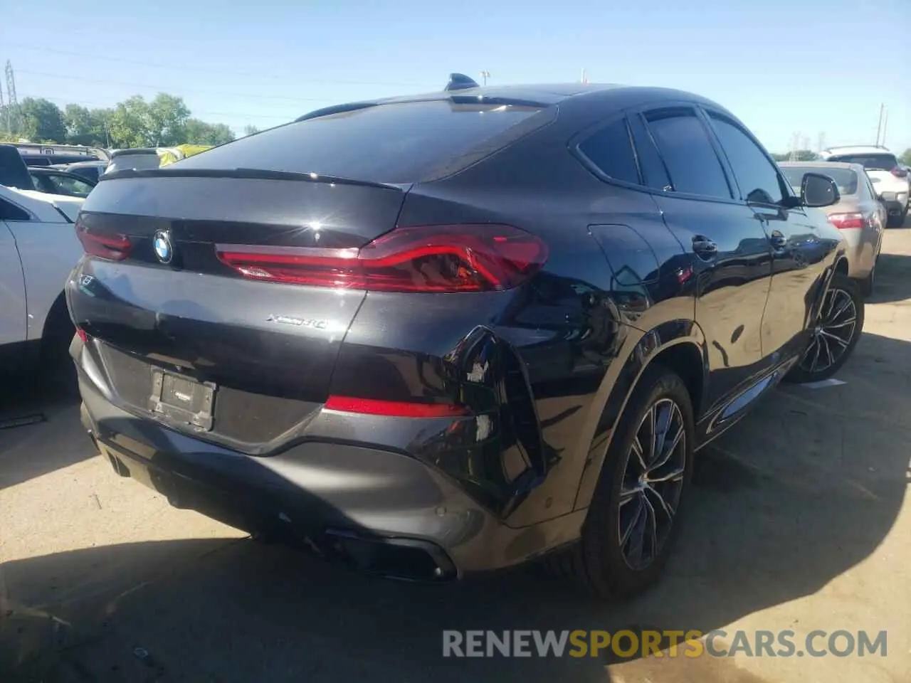 4 fotografías del automóvil dañado 5UXCY6C01M9H16378 BMW X6 2021