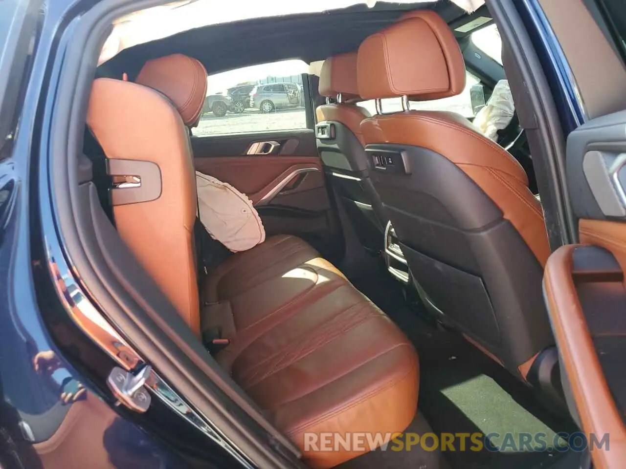 6 fotografías del automóvil dañado 5UXCY8C09M9E66884 BMW X6 2021